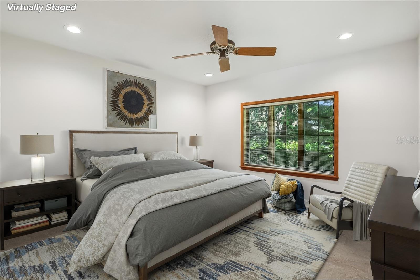 Listing photo id 22 for 4128 Carrollwood Village Drive