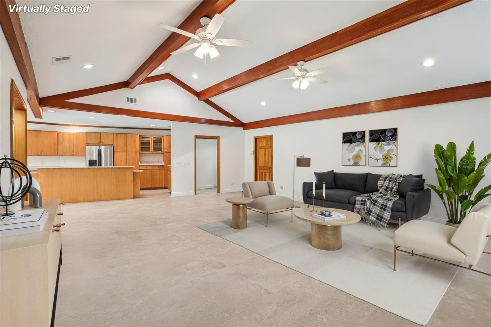 Listing photo id 2 for 4128 Carrollwood Village Drive
