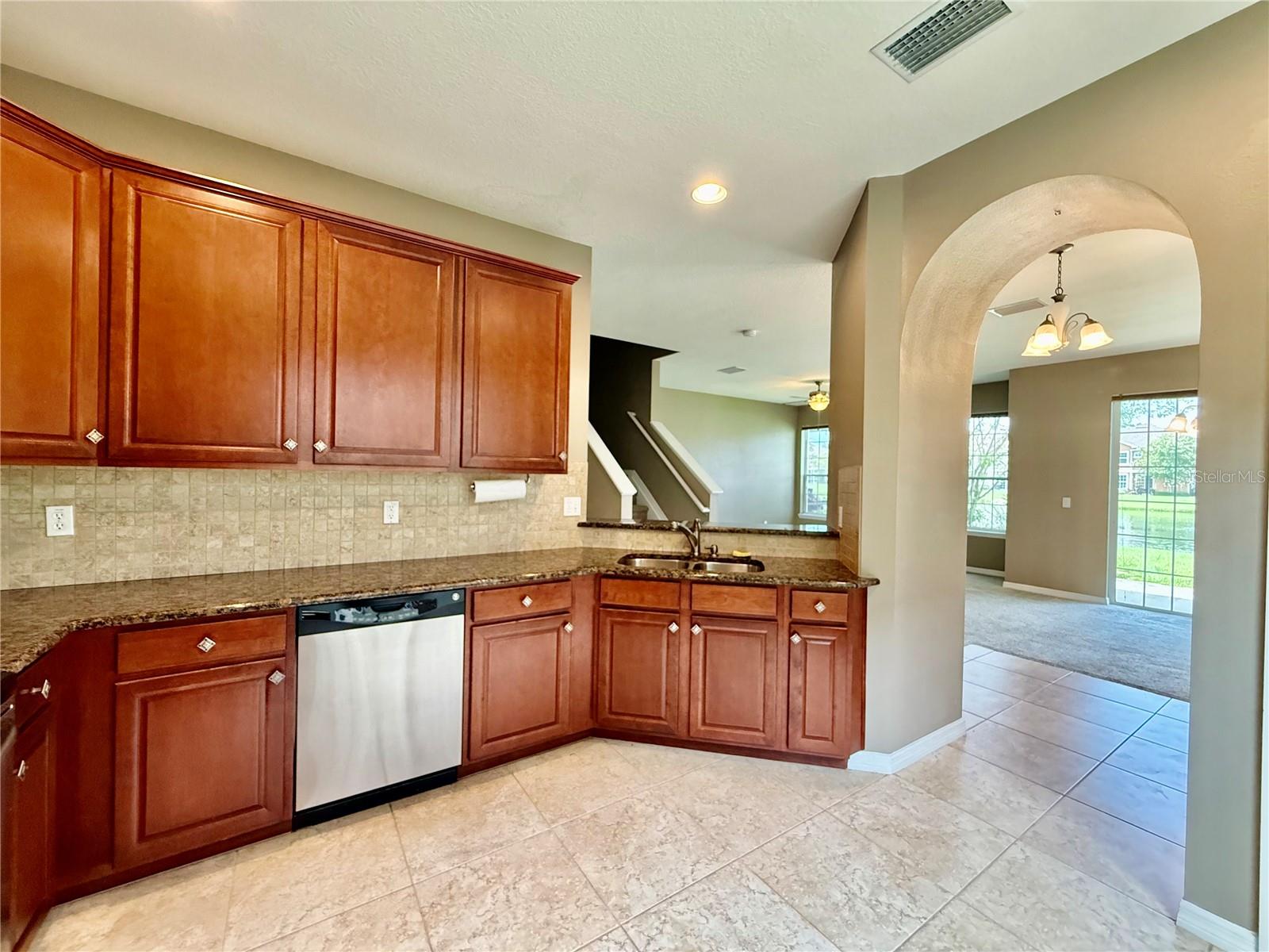 Image 11 of 32 For 7001 Interbay Boulevard 320