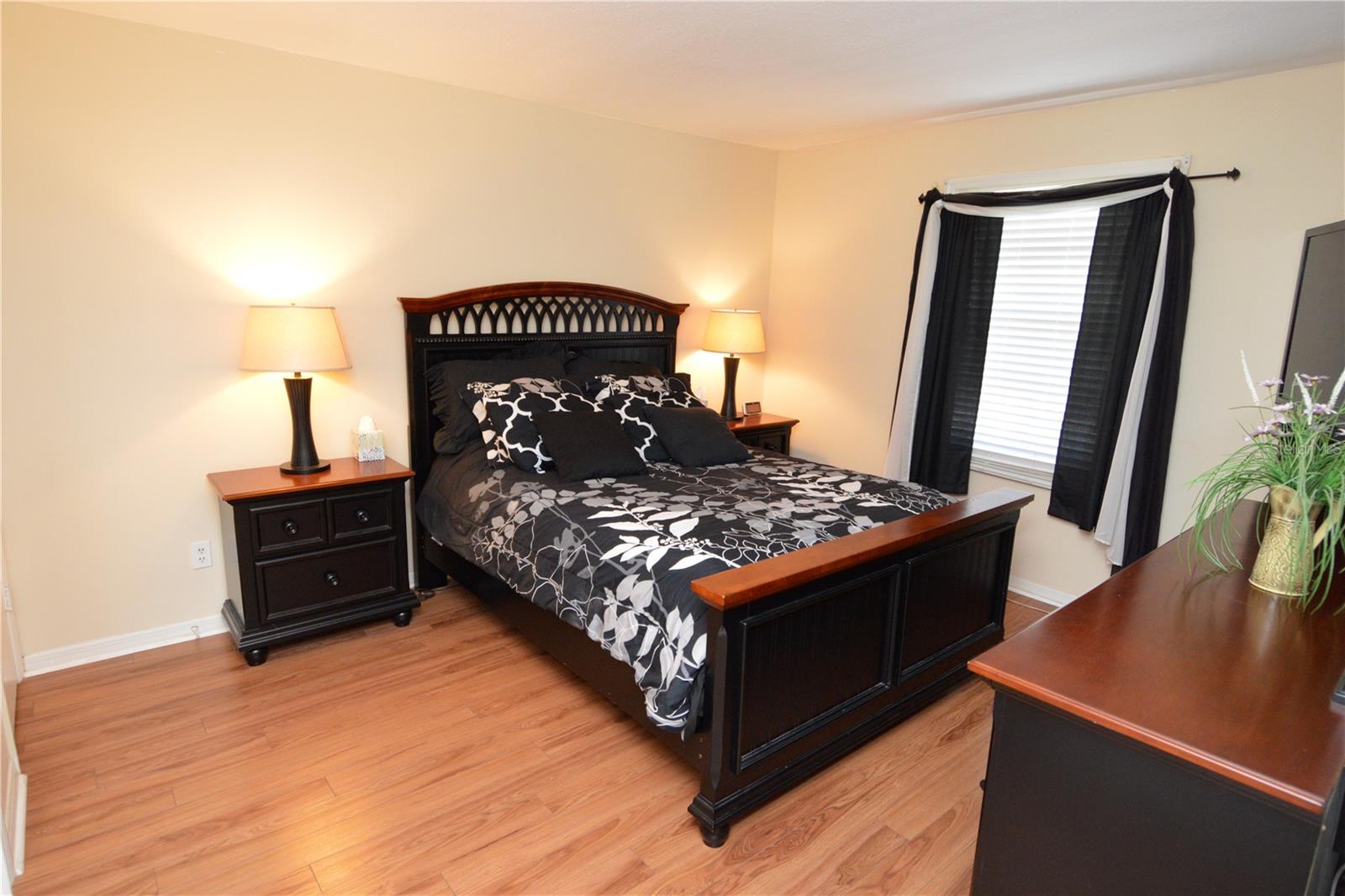 Image 23 of 100 For 5245 Coquina Key Drive Se A(furnishe