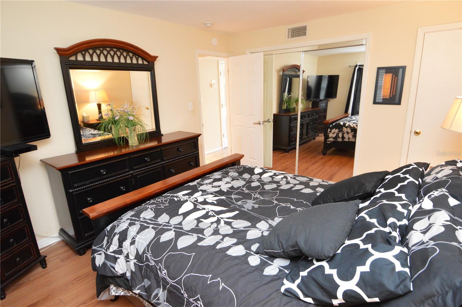 Image 28 of 100 For 5245 Coquina Key Drive Se A(furnishe