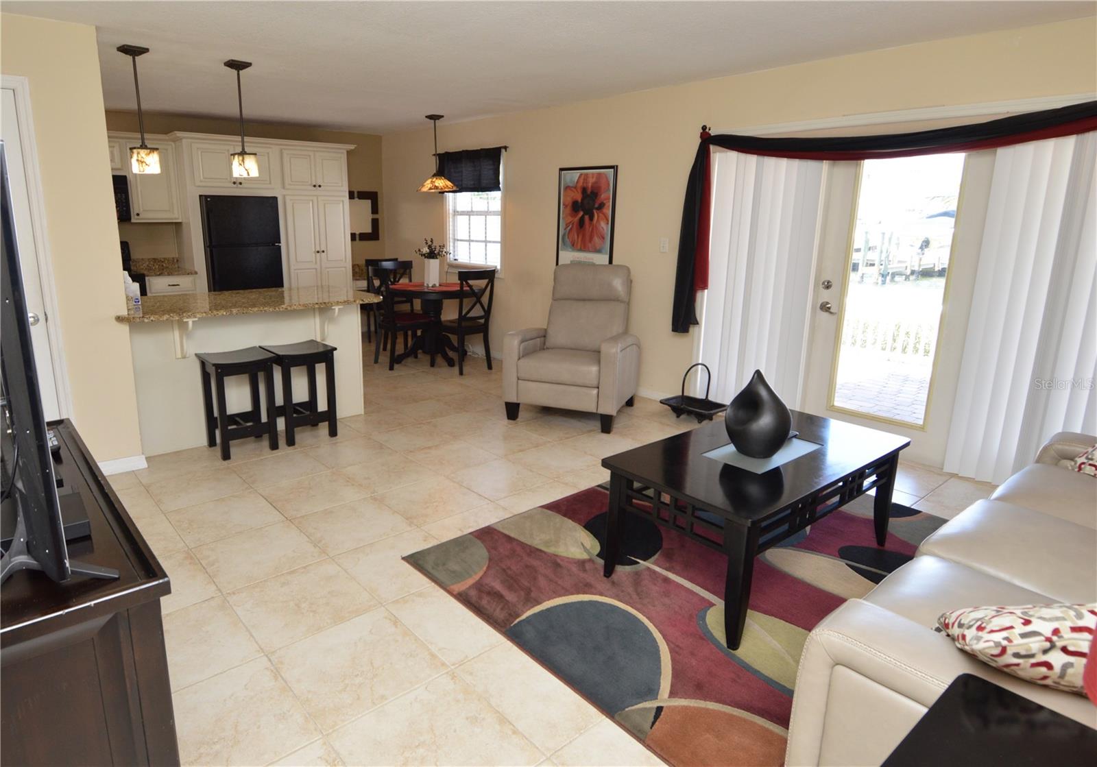 Image 3 of 100 For 5245 Coquina Key Drive Se A(furnishe