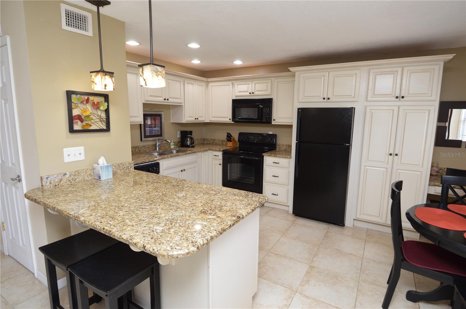 Image 5 of 100 For 5245 Coquina Key Drive Se A(furnishe