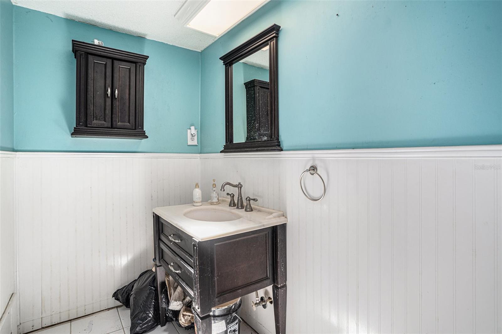 Listing photo id 10 for 36251 Horseshoe Drive