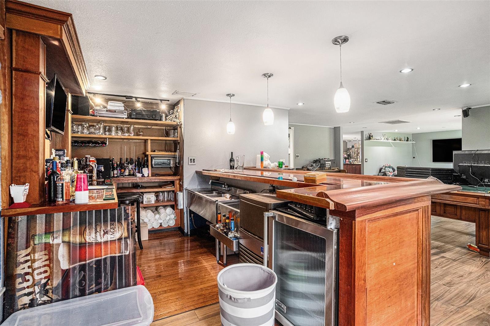 Listing photo id 13 for 36251 Horseshoe Drive