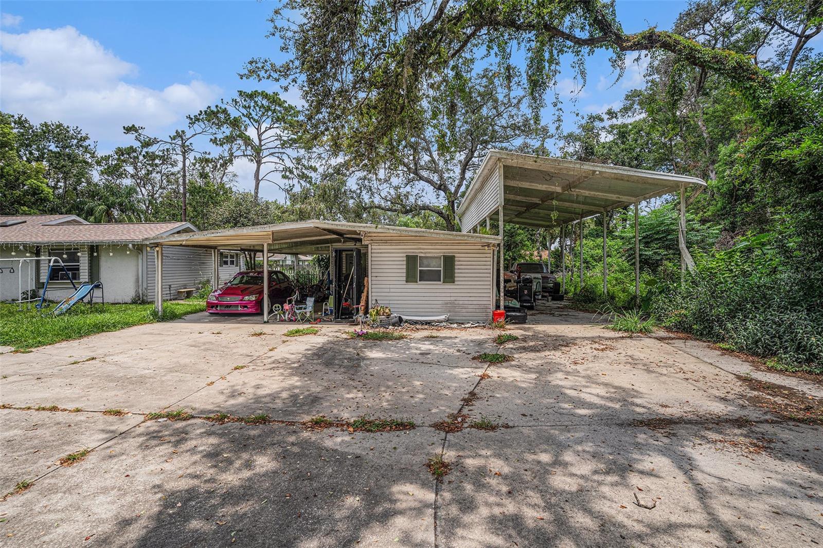 Listing photo id 16 for 36251 Horseshoe Drive