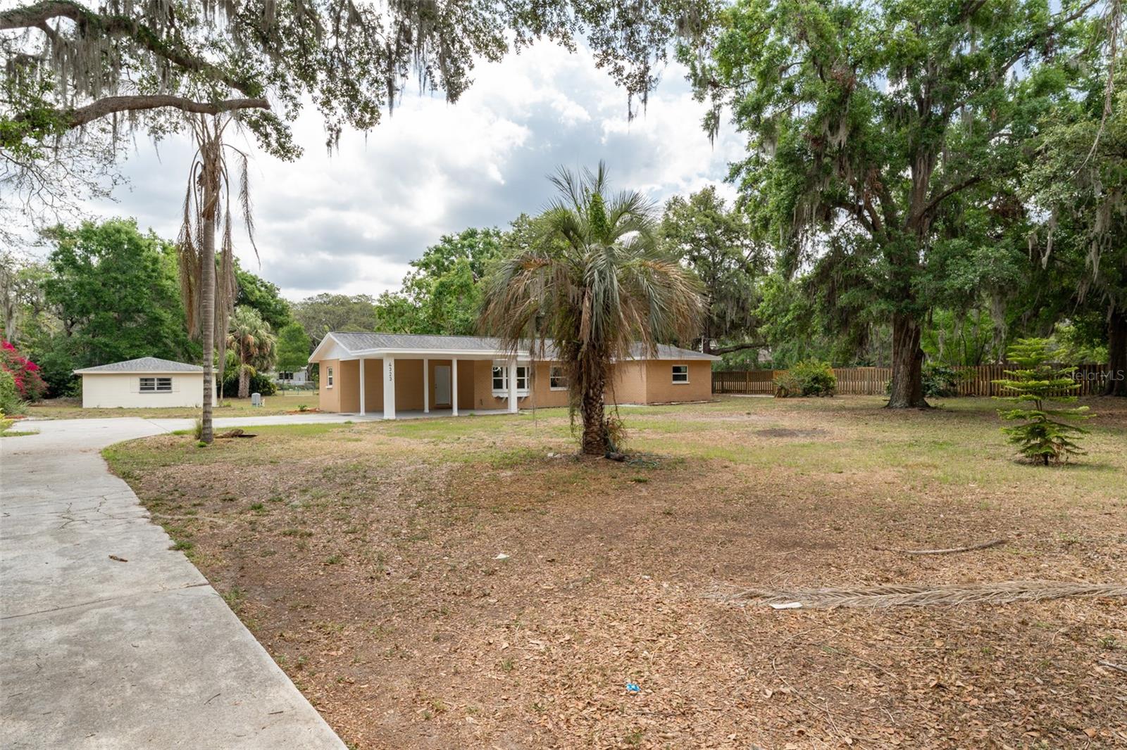 Image 39 of 47 For 4323 Culbreath Road B
