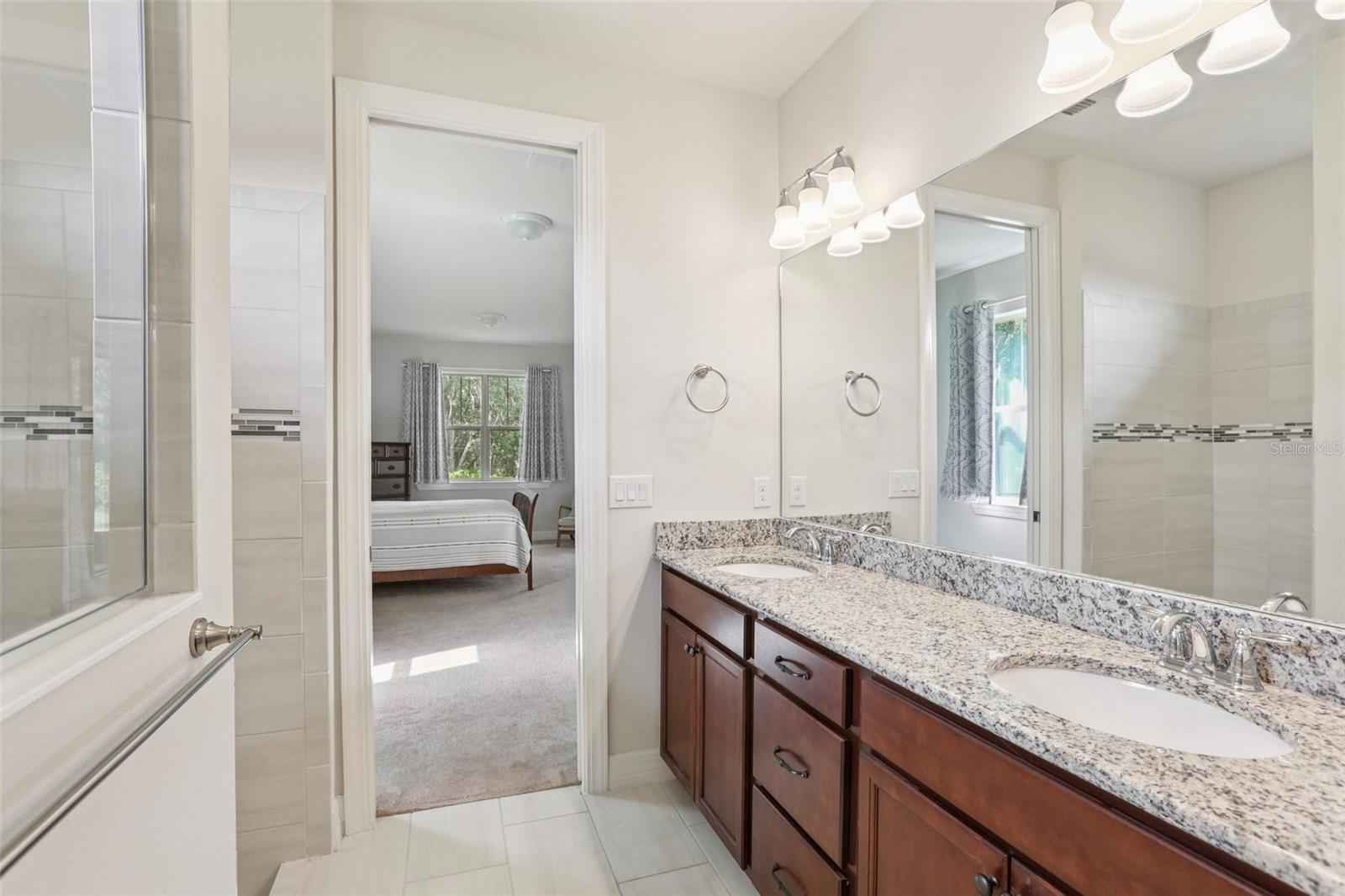 Image 6 of 36 For 19246 Briarbrook Drive