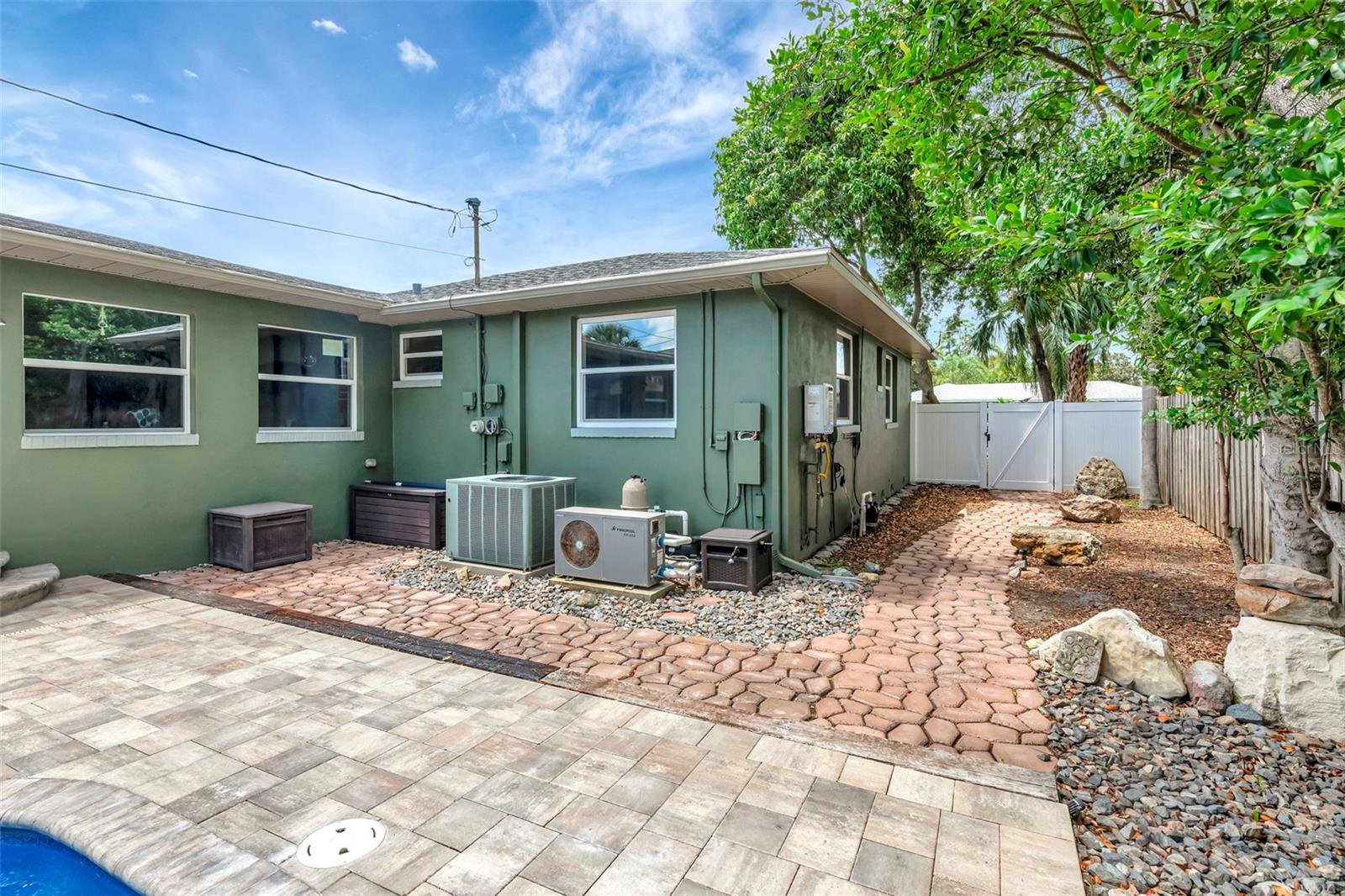 Image 49 of 61 For 4830 3rd Avenue N