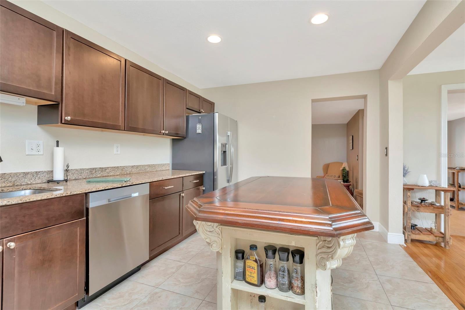 Image 7 of 61 For 4830 3rd Avenue N