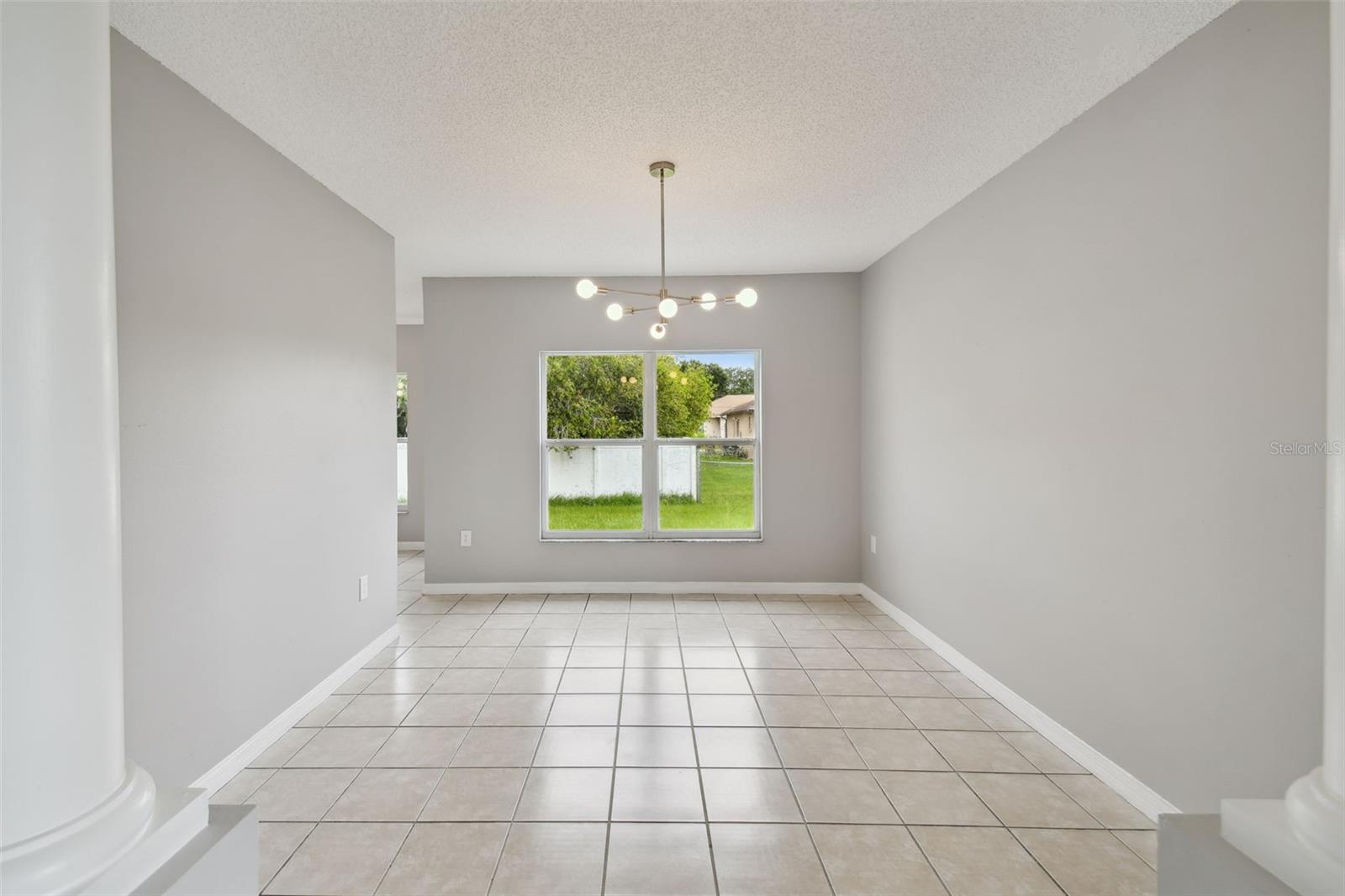 Image 6 of 32 For 811 Abbeville Court