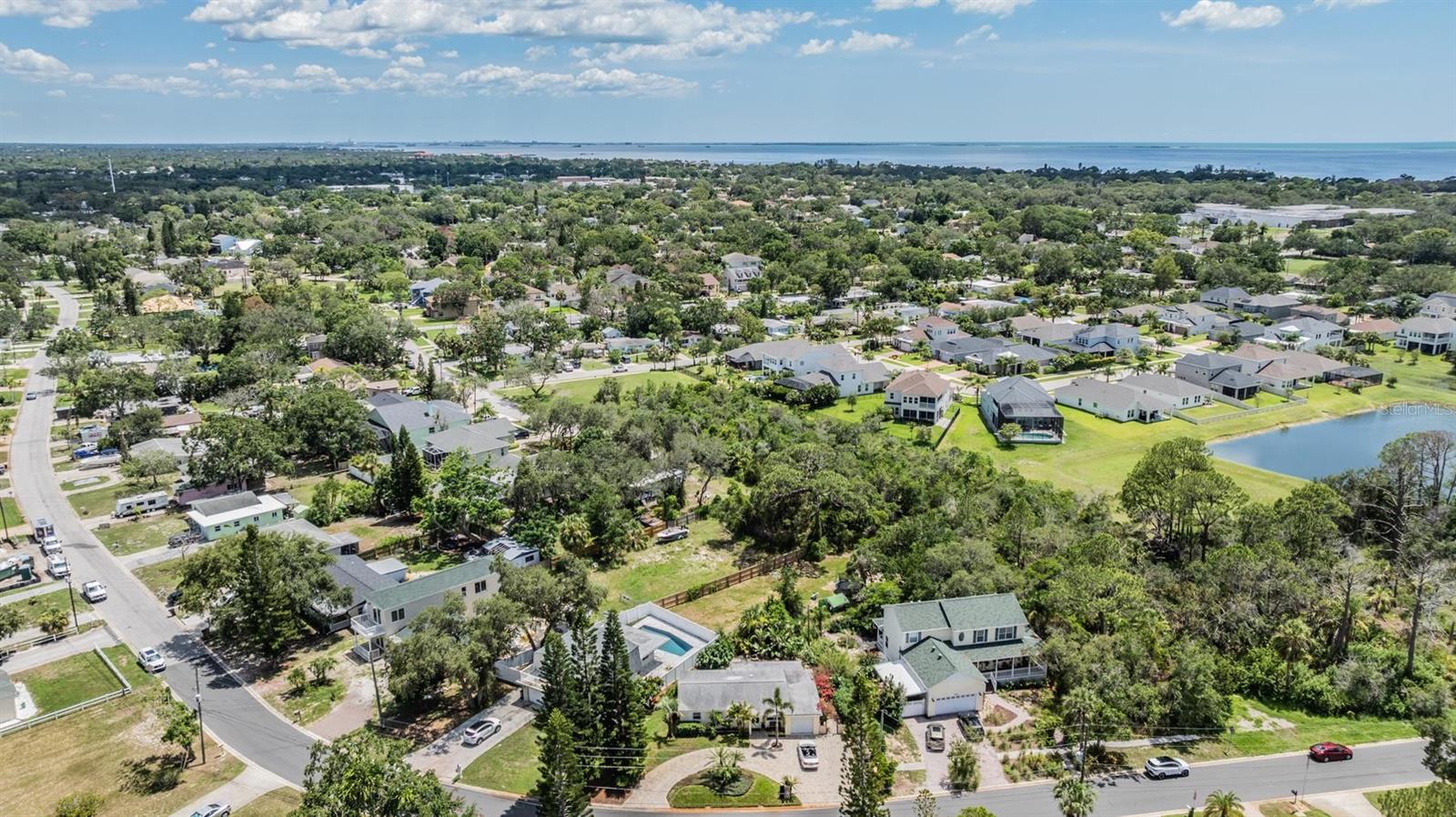 Image 11 of 37 For 751 Bayshore Drive