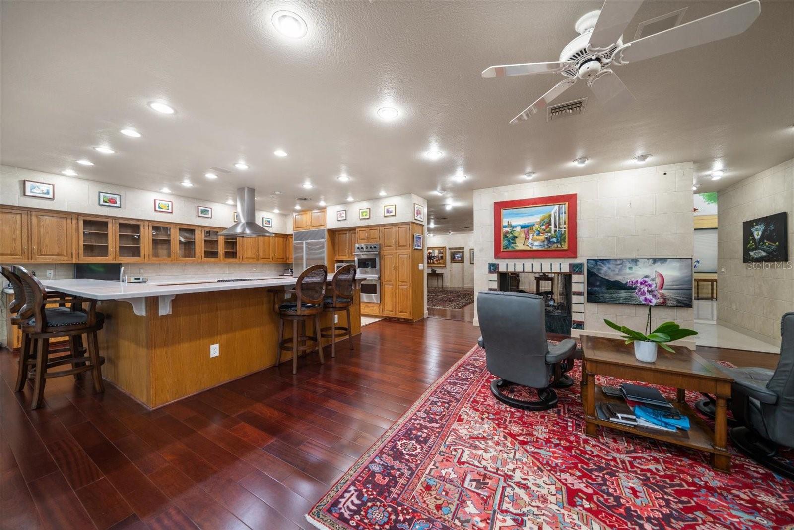 Image 14 of 91 For 1835 Alicia Way