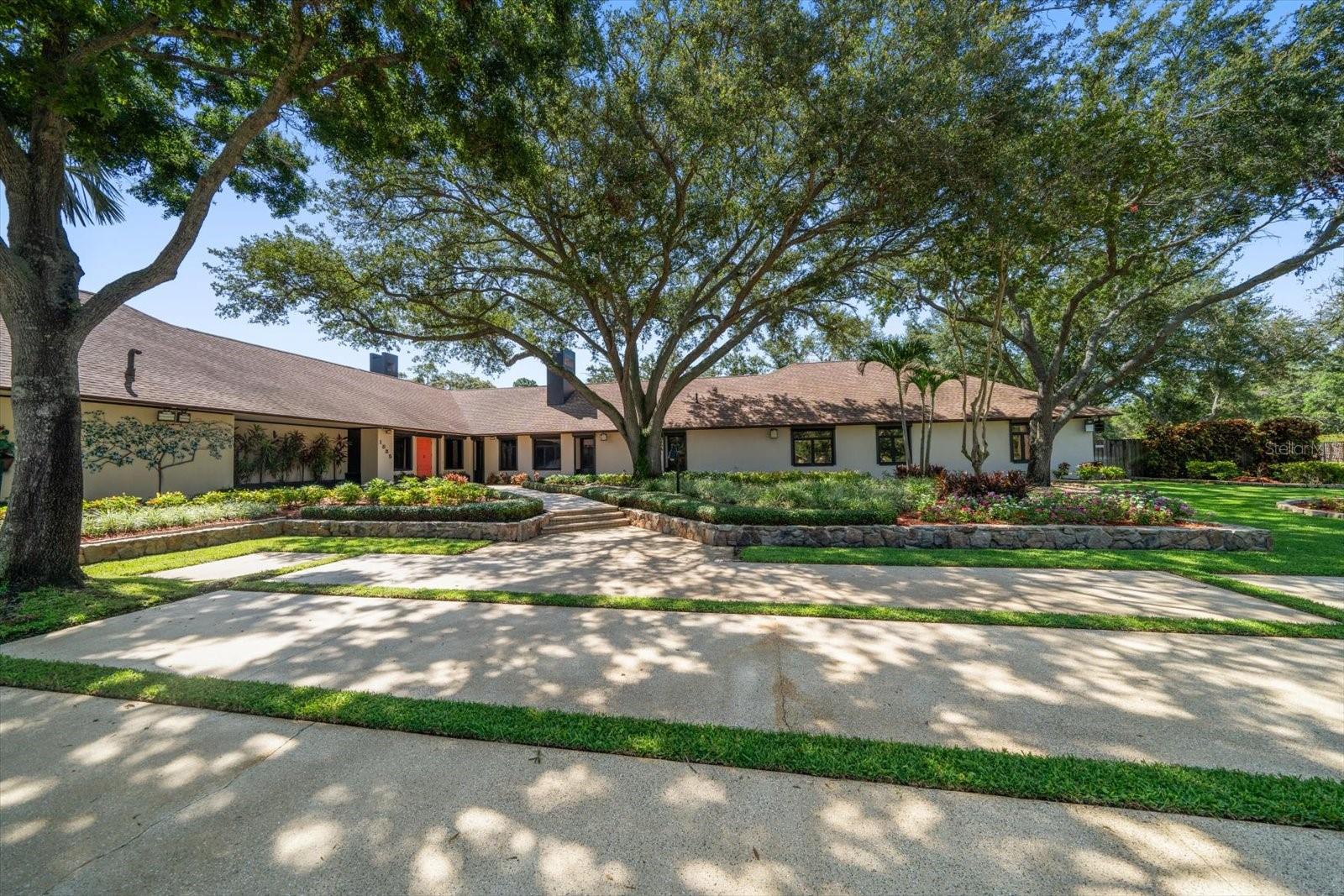 Image 4 of 91 For 1835 Alicia Way