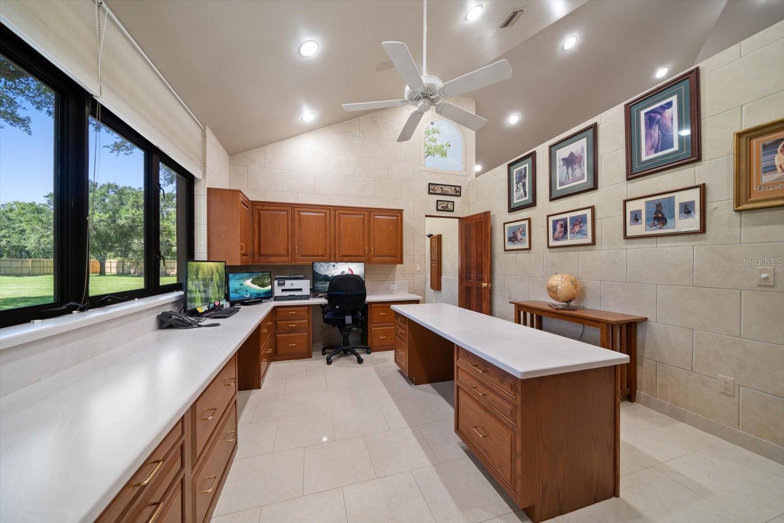 Image 40 of 91 For 1835 Alicia Way