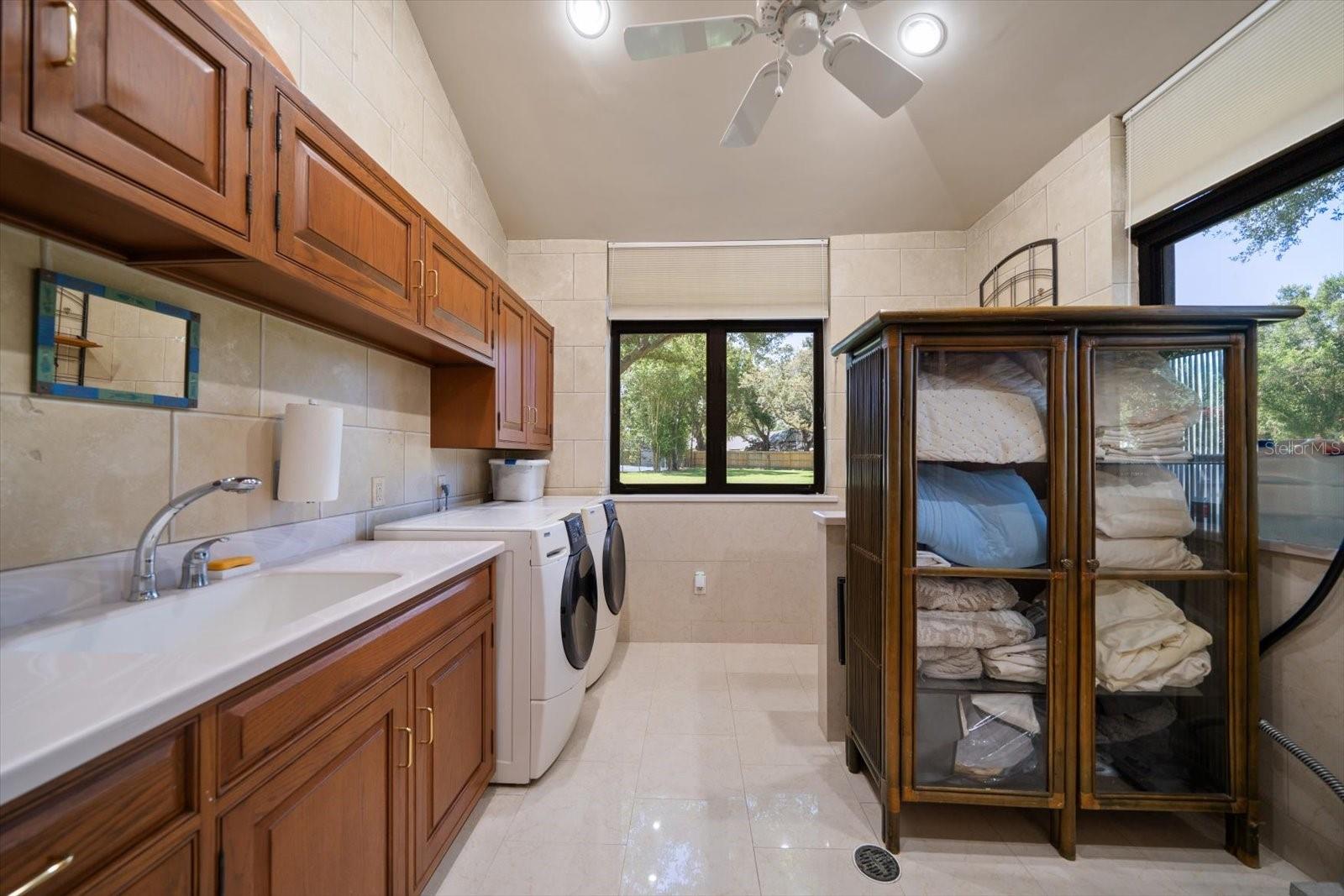 Image 41 of 91 For 1835 Alicia Way