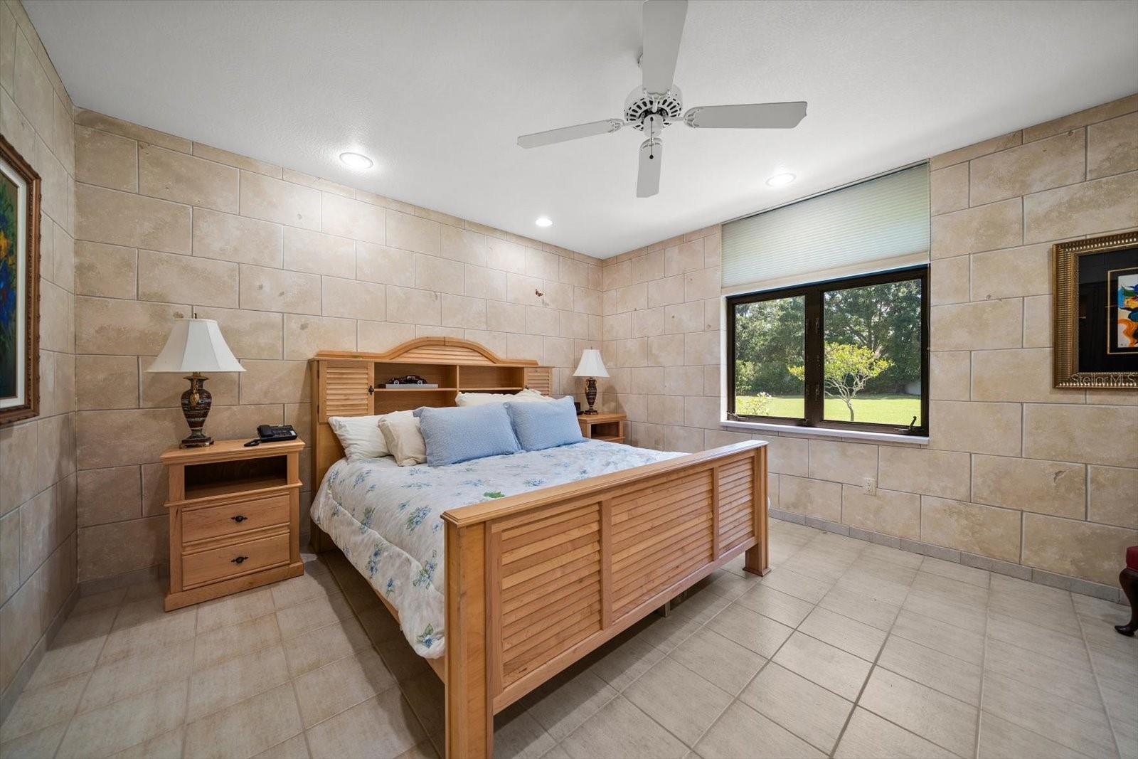 Image 47 of 91 For 1835 Alicia Way