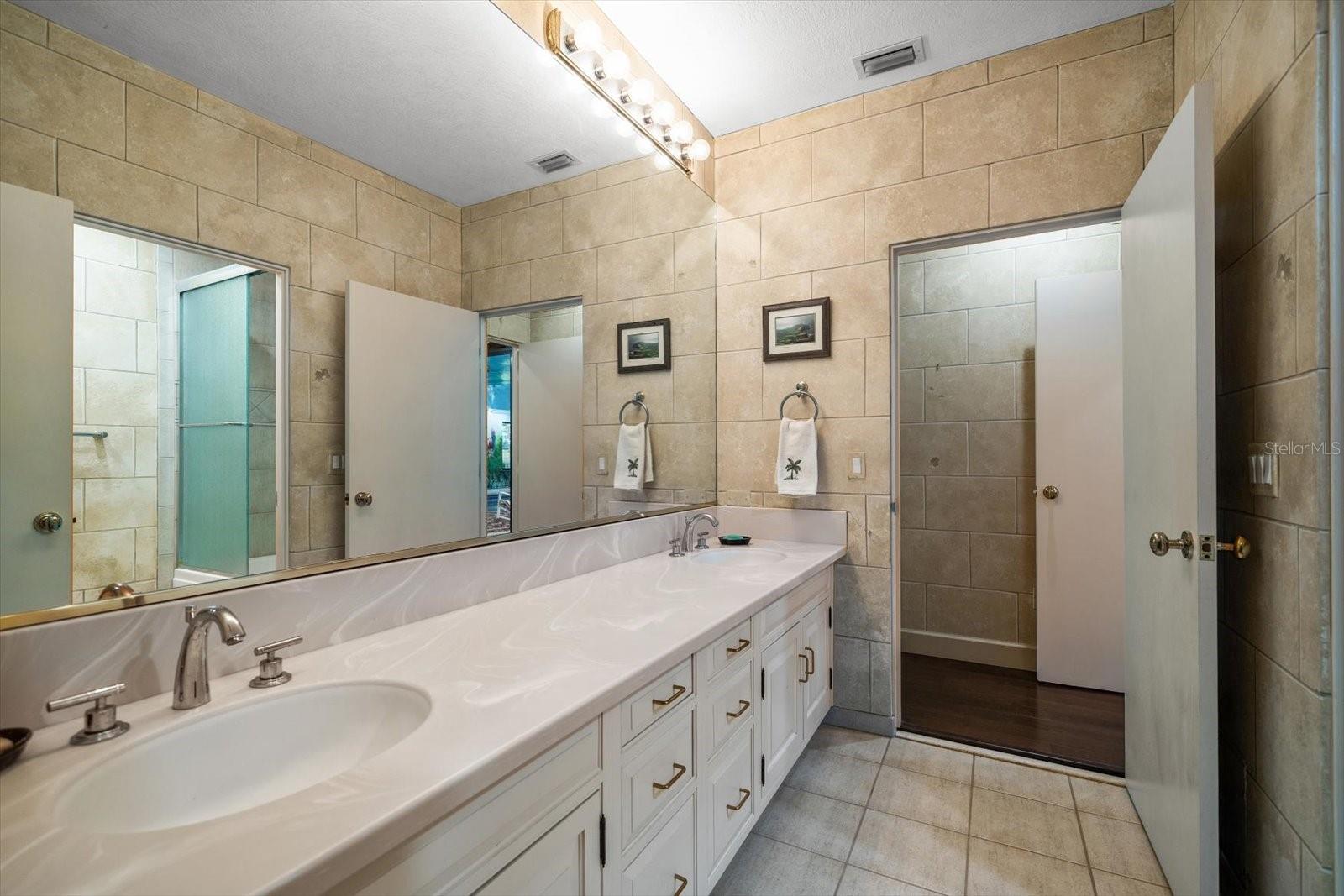 Image 48 of 91 For 1835 Alicia Way