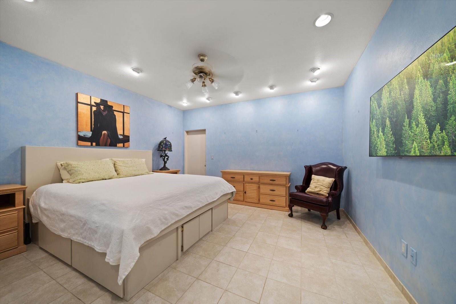 Image 56 of 91 For 1835 Alicia Way
