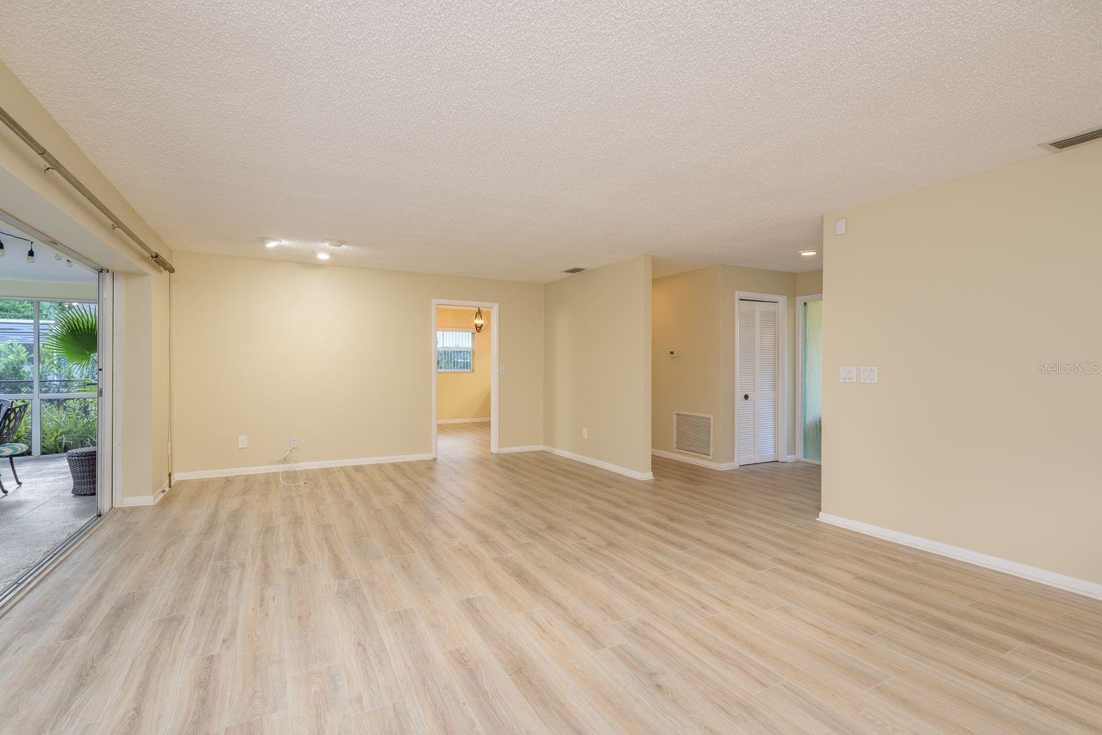 Image 10 of 33 For 2830 Wildwood Drive