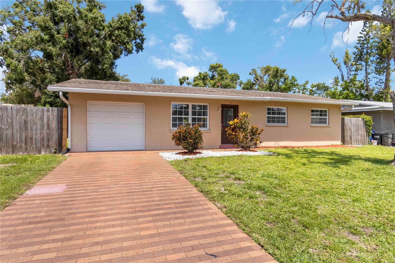 Details for 3520 Aloha Drive, SARASOTA, FL 34232