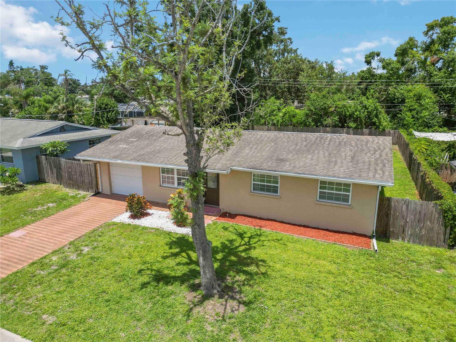 Image 30 of 34 For 3520 Aloha Drive