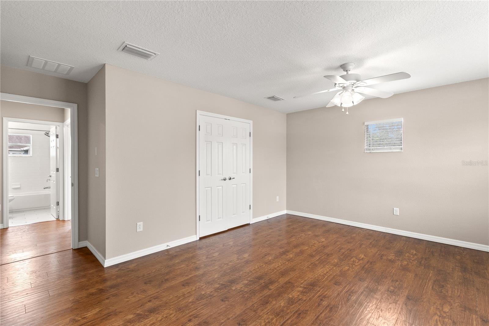 Image 23 of 35 For 7333 Trask Street