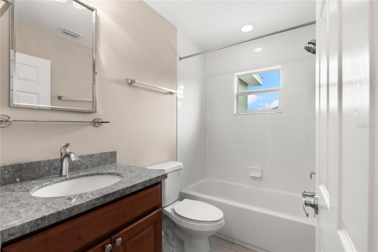 Image 32 of 35 For 7333 Trask Street