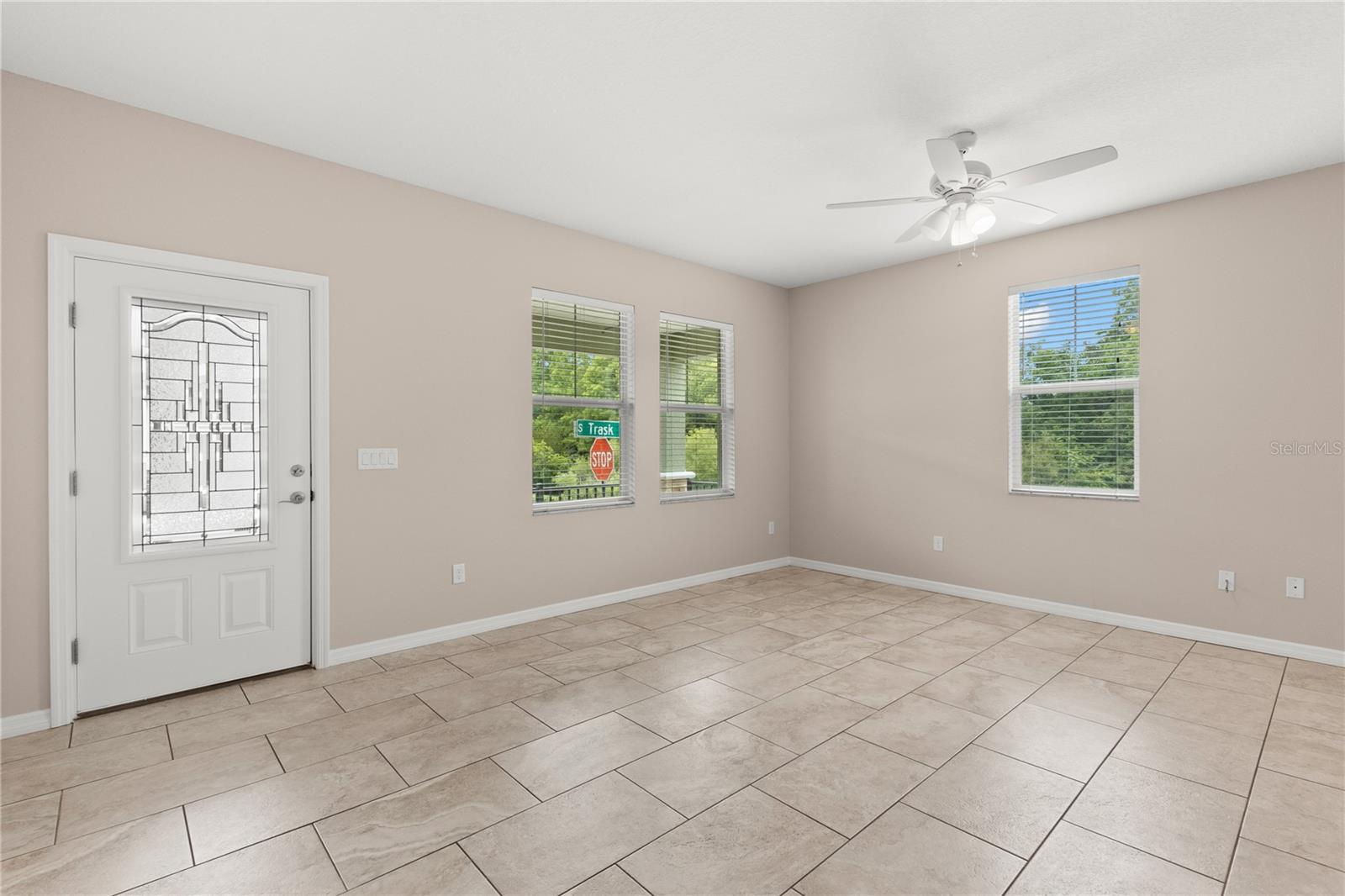 Image 5 of 35 For 7333 Trask Street