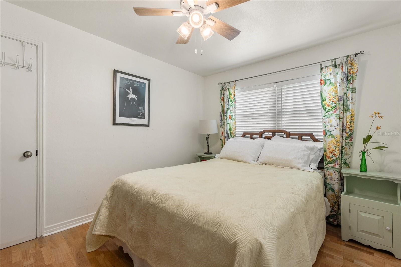 Image 21 of 32 For 4321 Thatcher Avenue