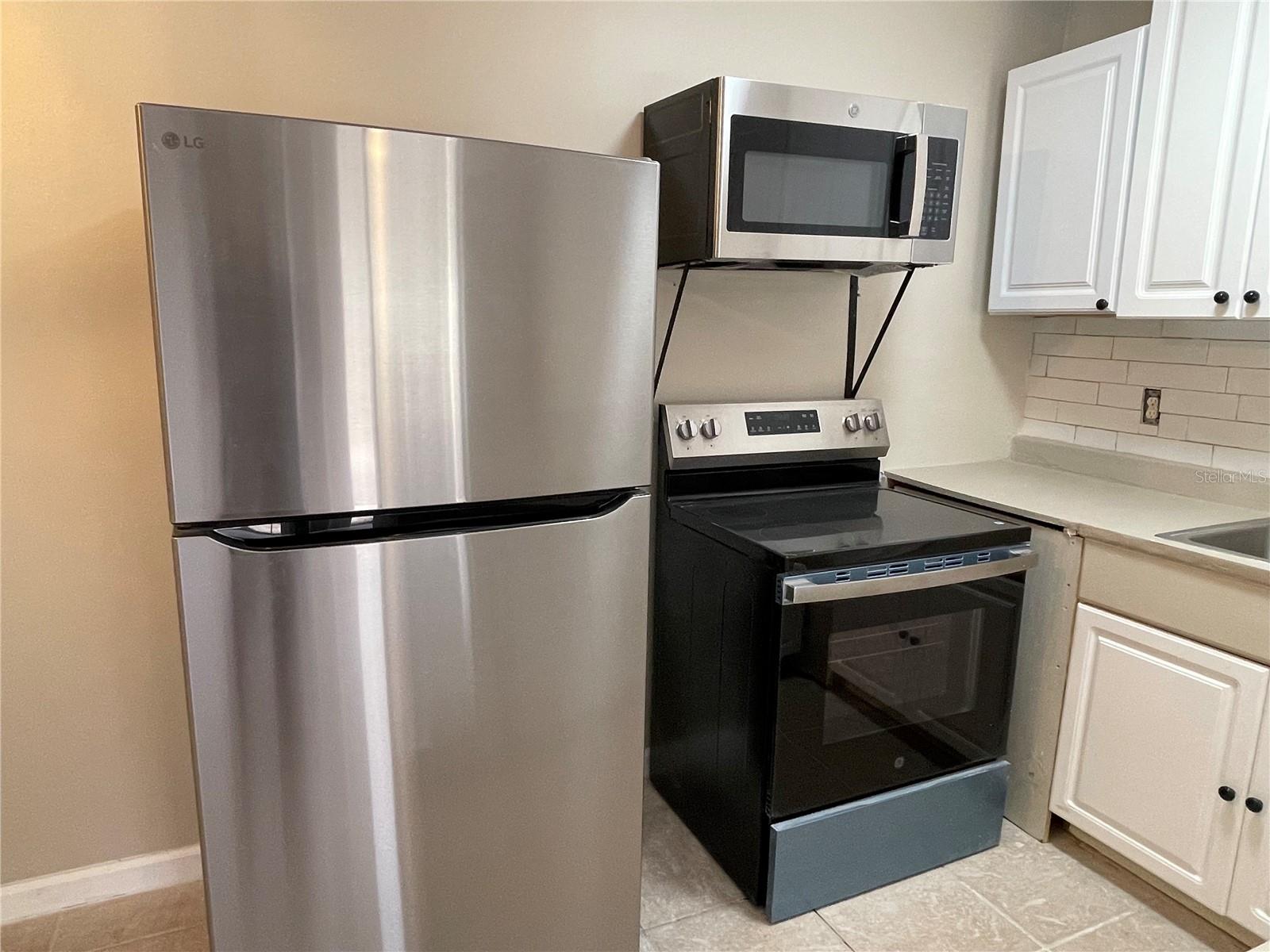 Image 4 of 11 For 199 Fulton Street Ne 3
