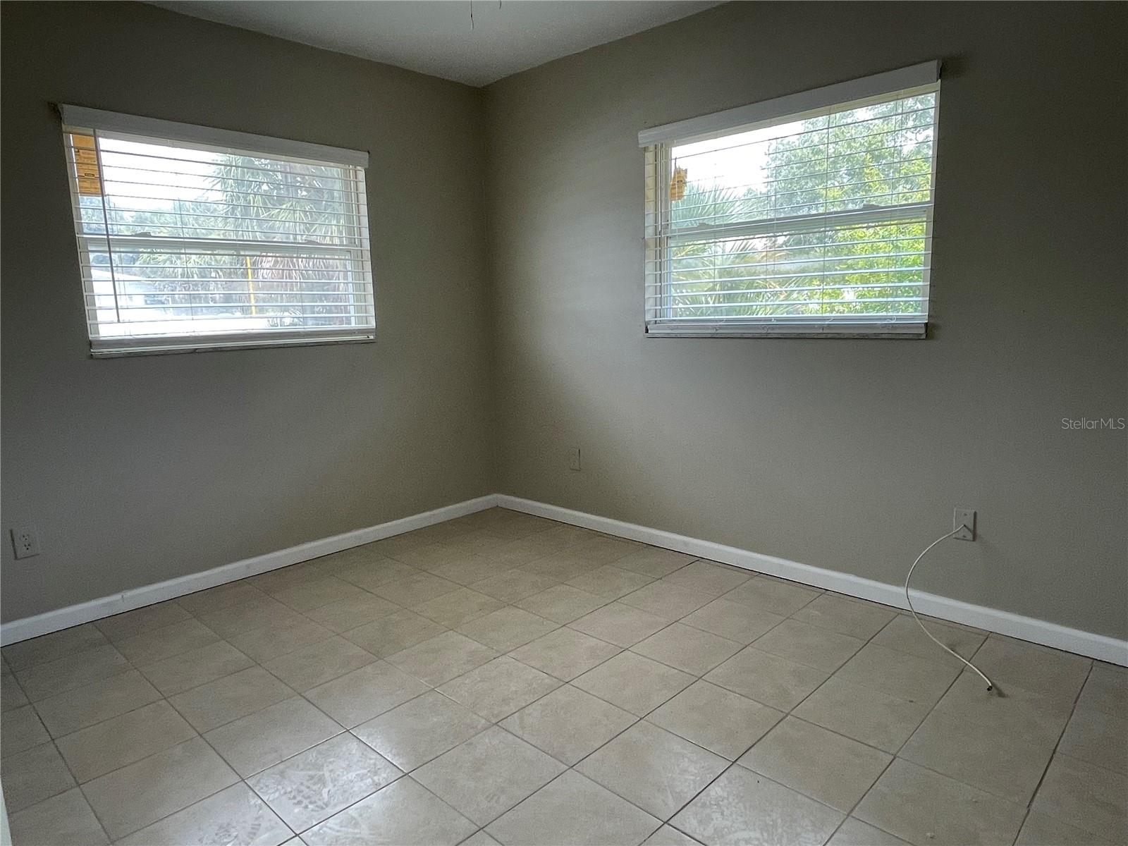 Image 8 of 11 For 199 Fulton Street Ne 3