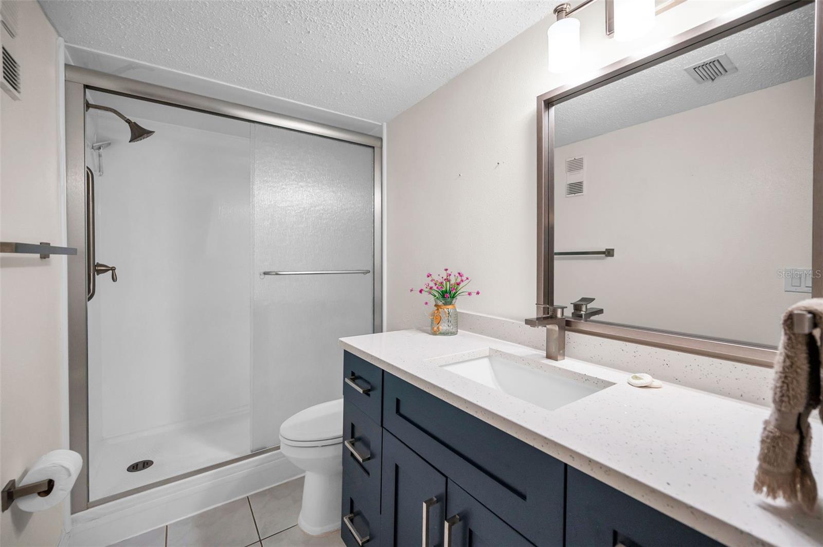 Image 33 of 61 For 920 Virginia Street 204