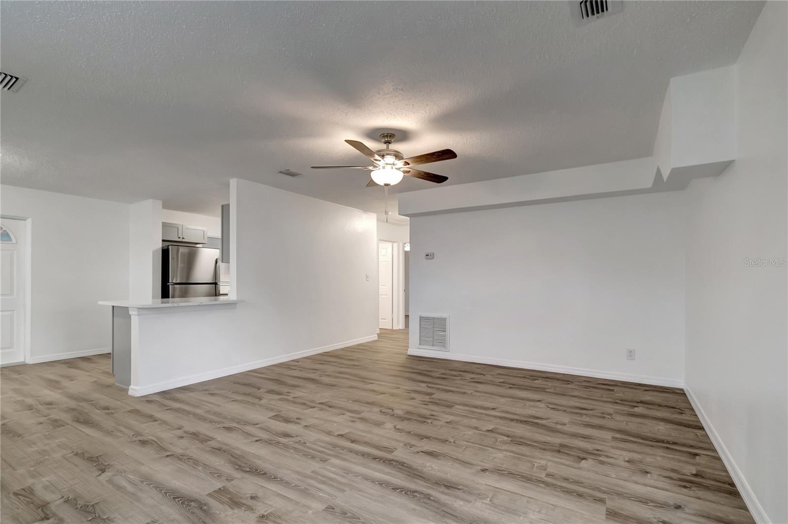Image 6 of 35 For 517 Fairhope Drive