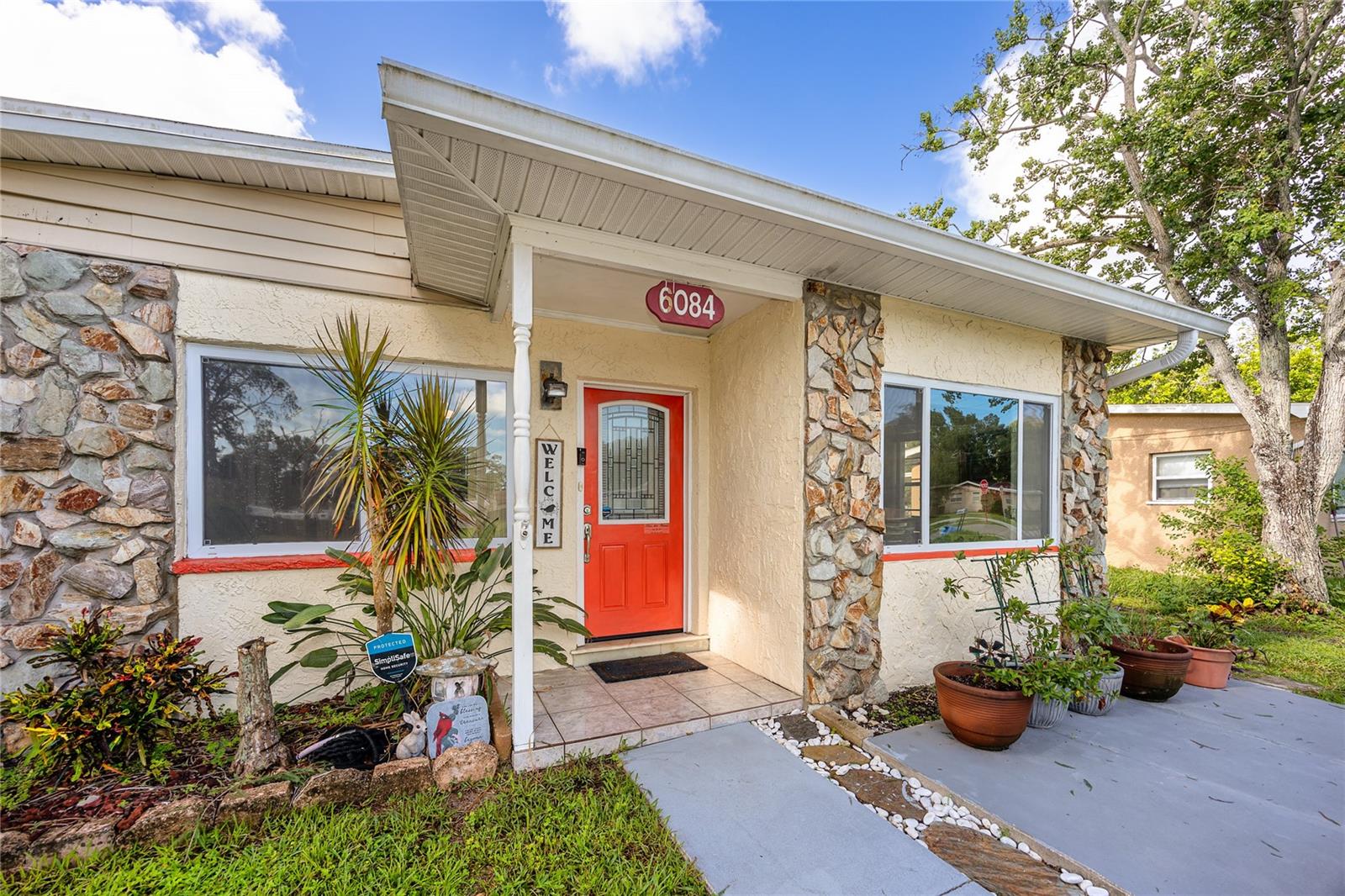 Details for 6084 71st Avenue N, PINELLAS PARK, FL 33781