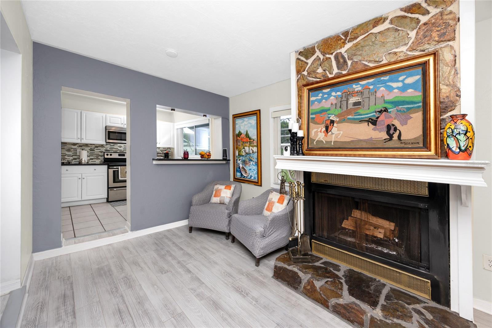 Image 11 of 44 For 6084 71st Avenue N