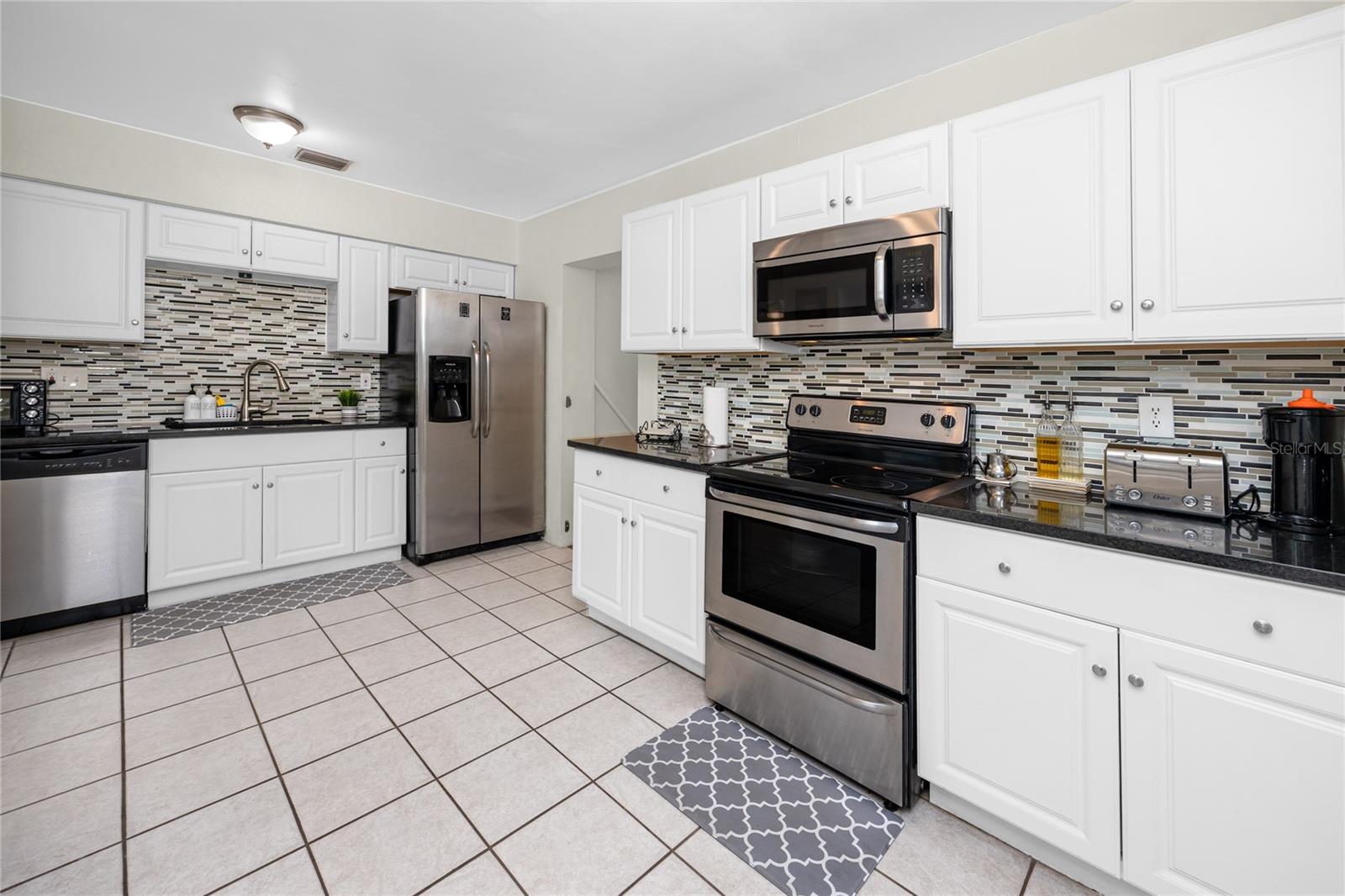 Image 13 of 44 For 6084 71st Avenue N