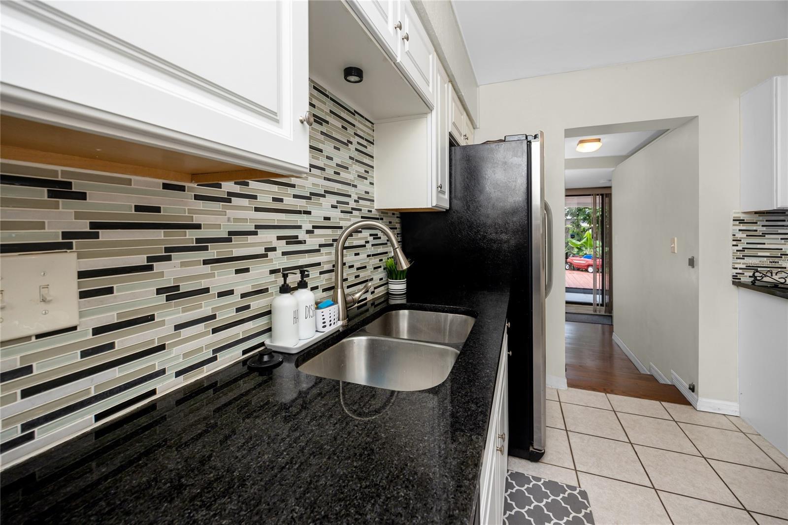 Image 16 of 44 For 6084 71st Avenue N