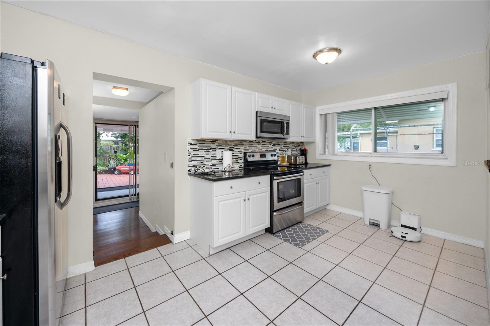 Image 17 of 44 For 6084 71st Avenue N