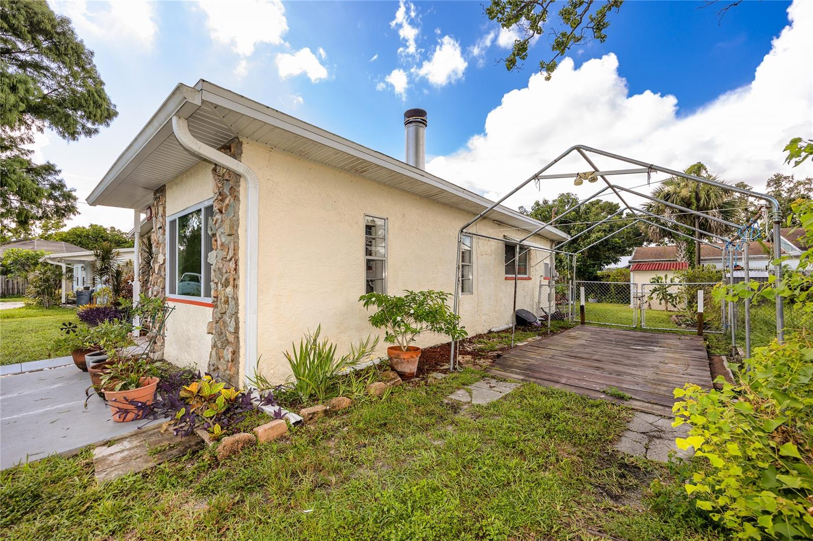 Image 41 of 44 For 6084 71st Avenue N