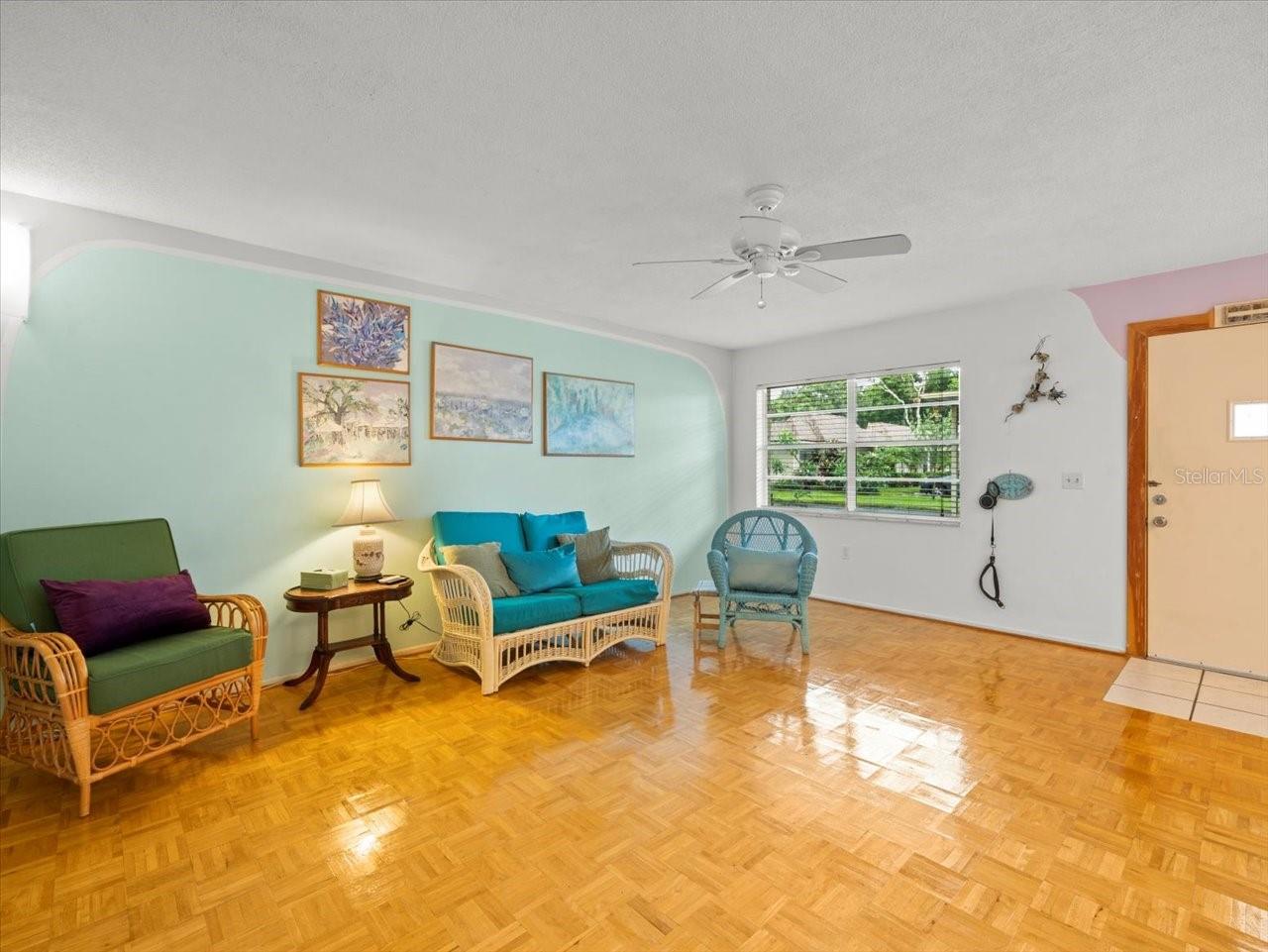 Image 6 of 31 For 2357 Walton Circle M6