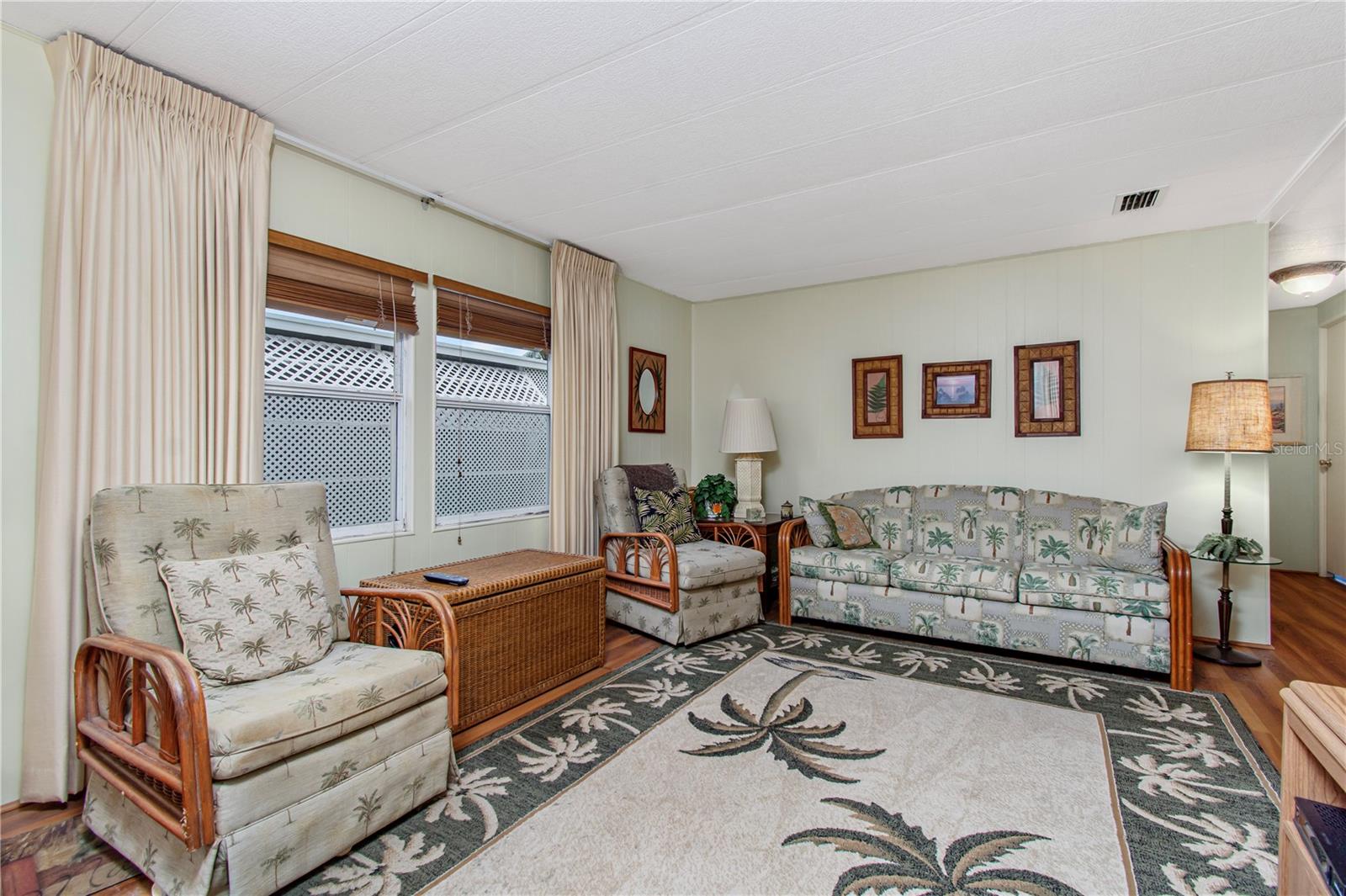 Image 10 of 44 For 664 Sugar Palm Street