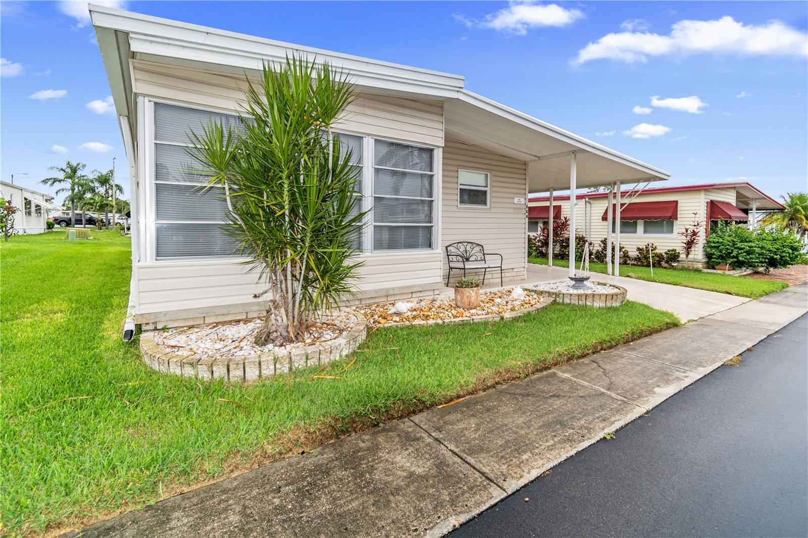 Image 31 of 44 For 664 Sugar Palm Street