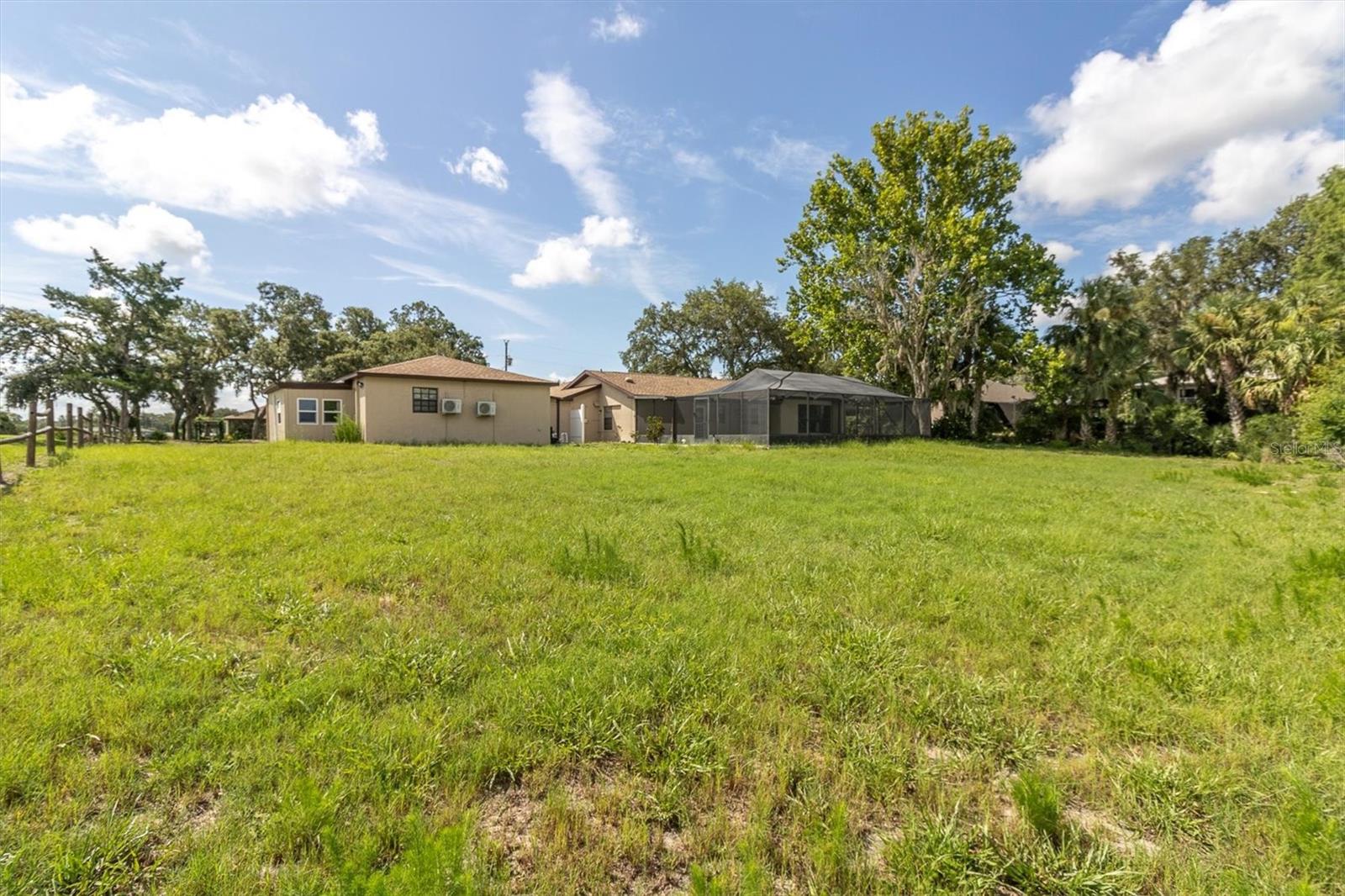 Image 6 of 58 For 271 Eastpoint Court