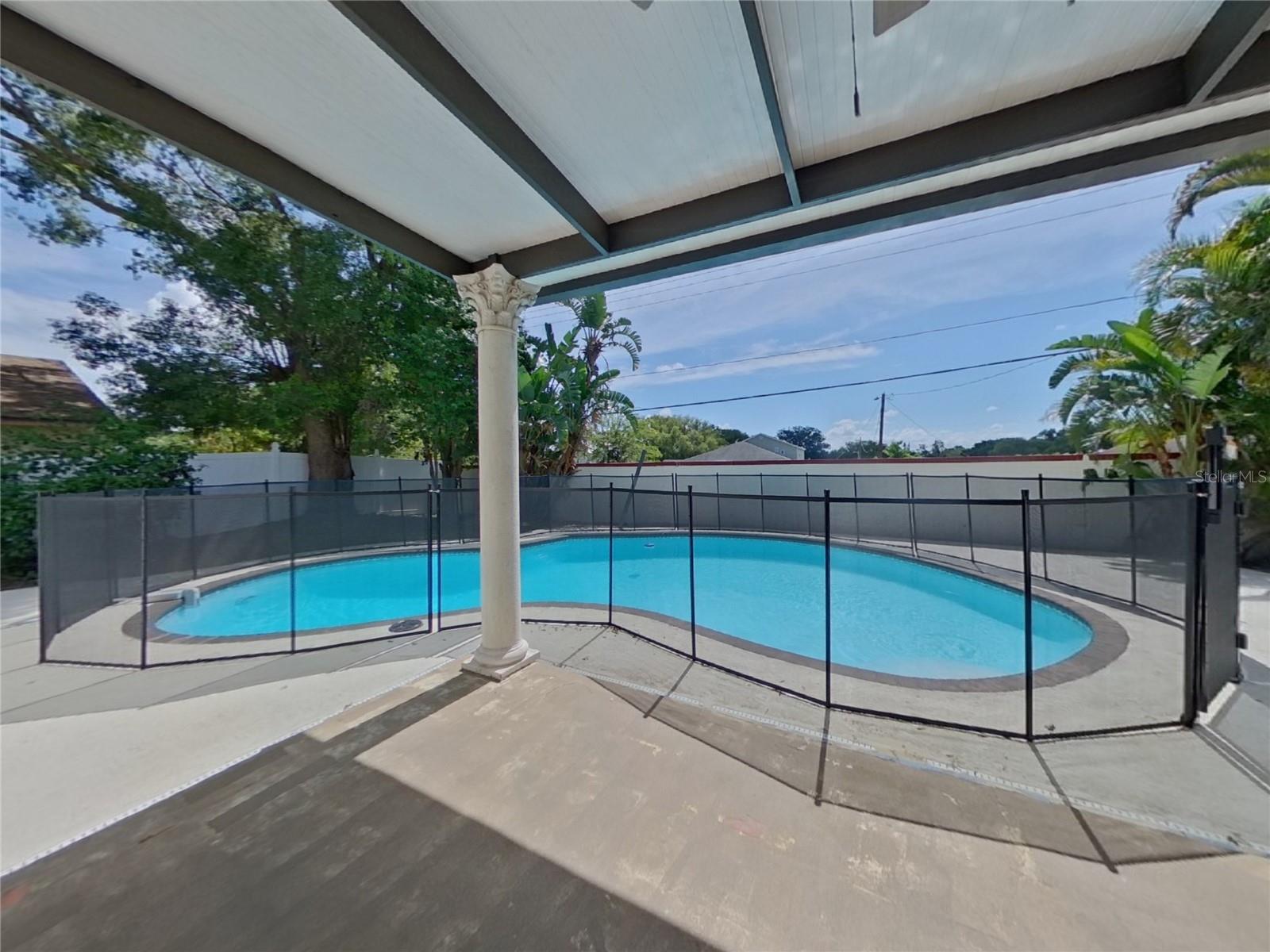 Image 16 of 17 For 8637 Leighton Drive
