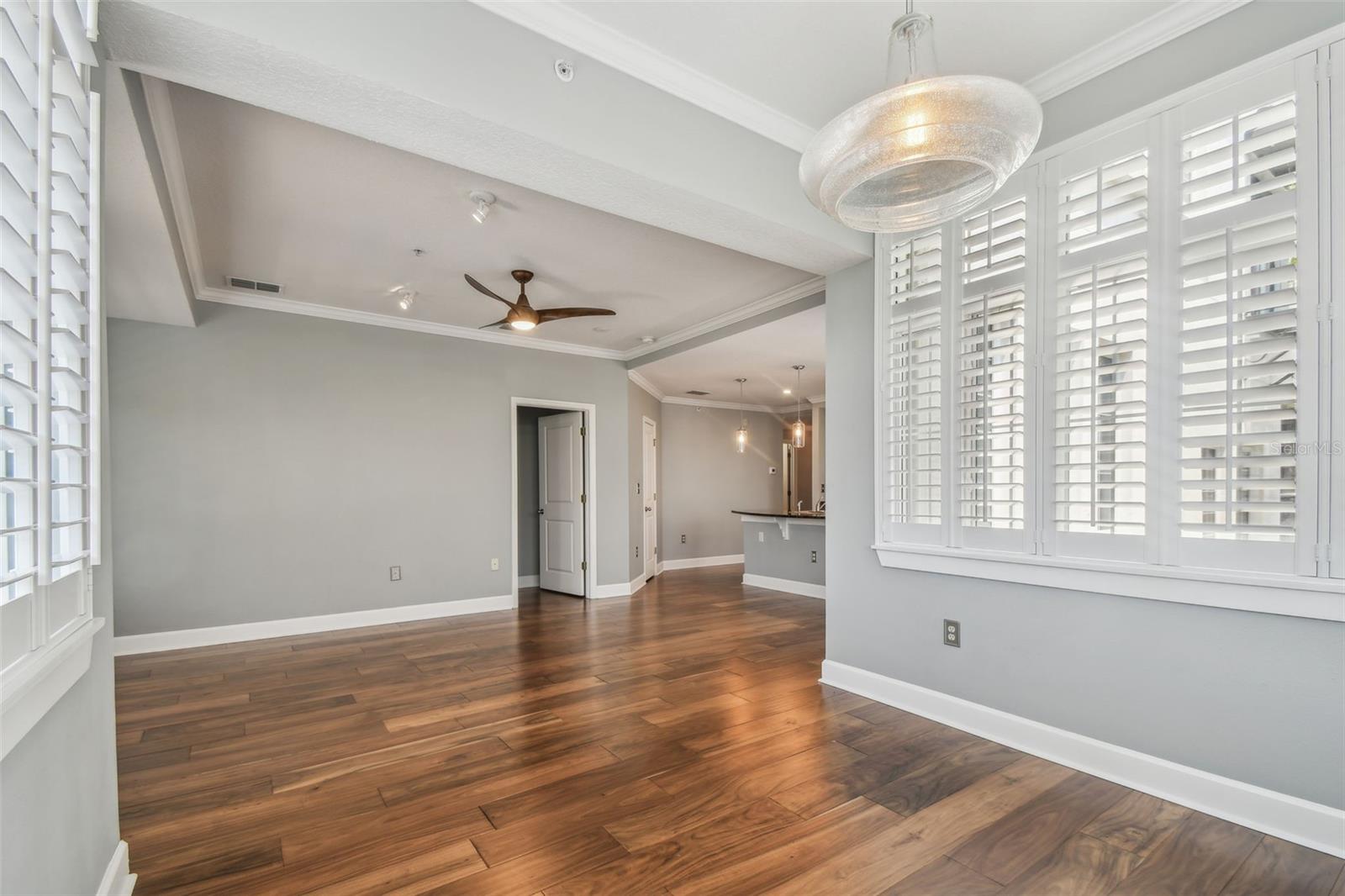 Listing photo id 12 for 435 Oregon Avenue 304