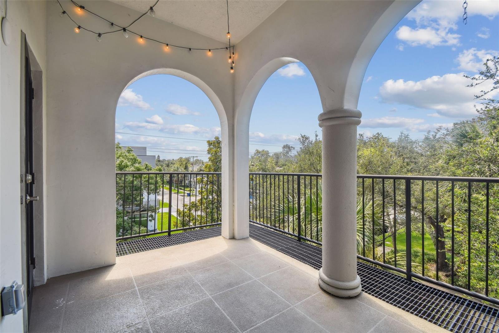 Listing photo id 25 for 435 Oregon Avenue 304
