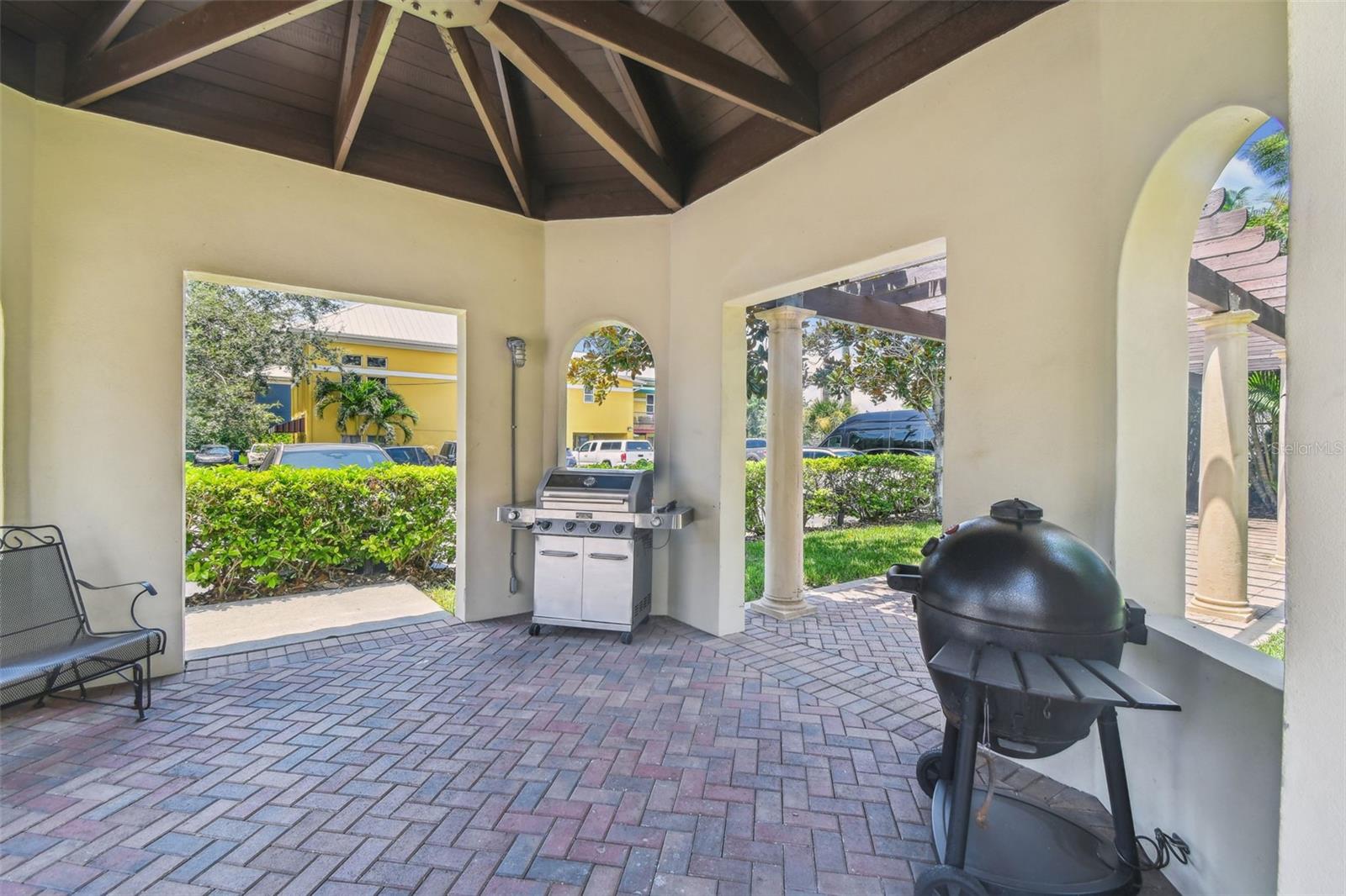Listing photo id 31 for 435 Oregon Avenue 304