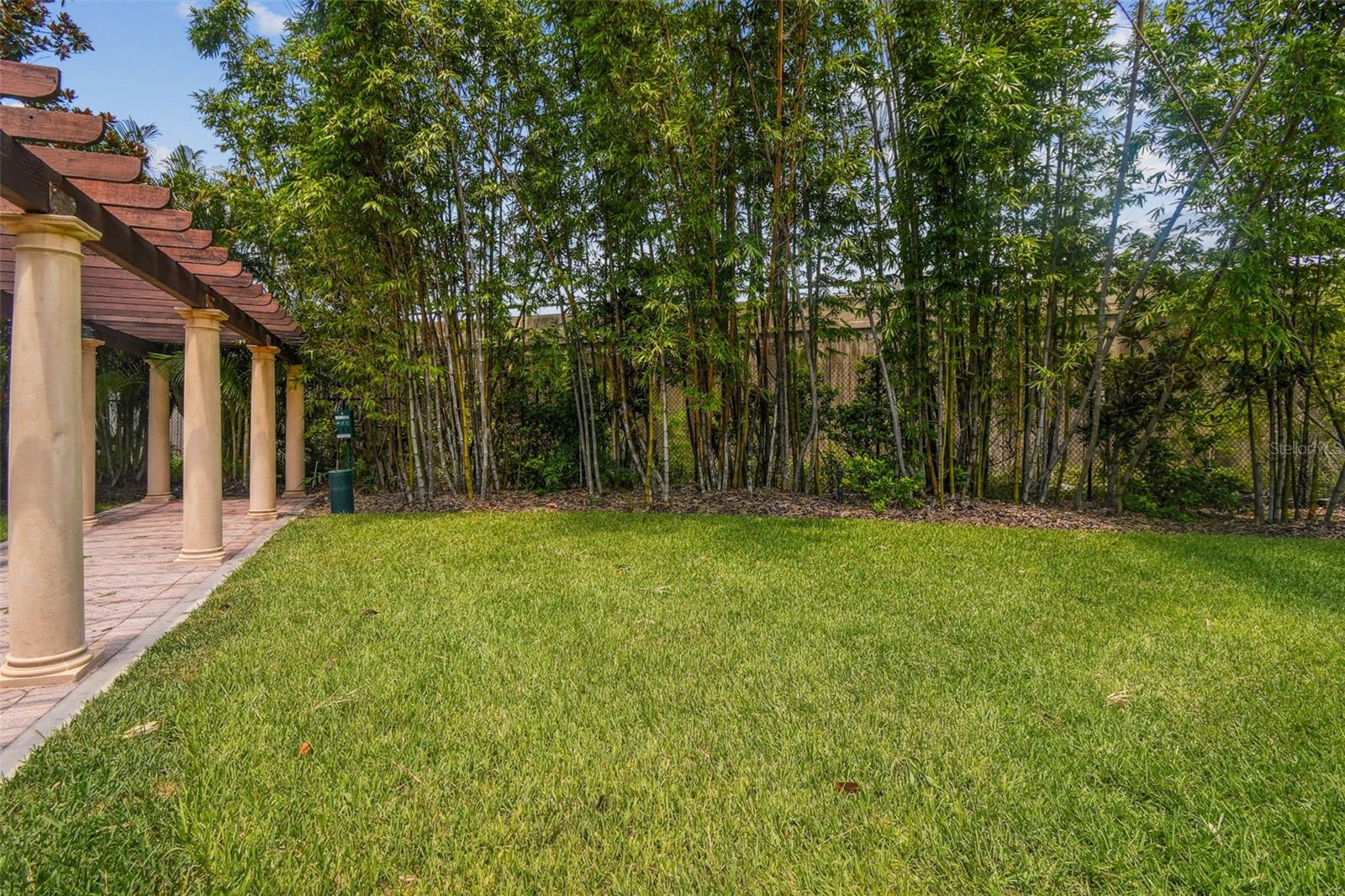Listing photo id 32 for 435 Oregon Avenue 304