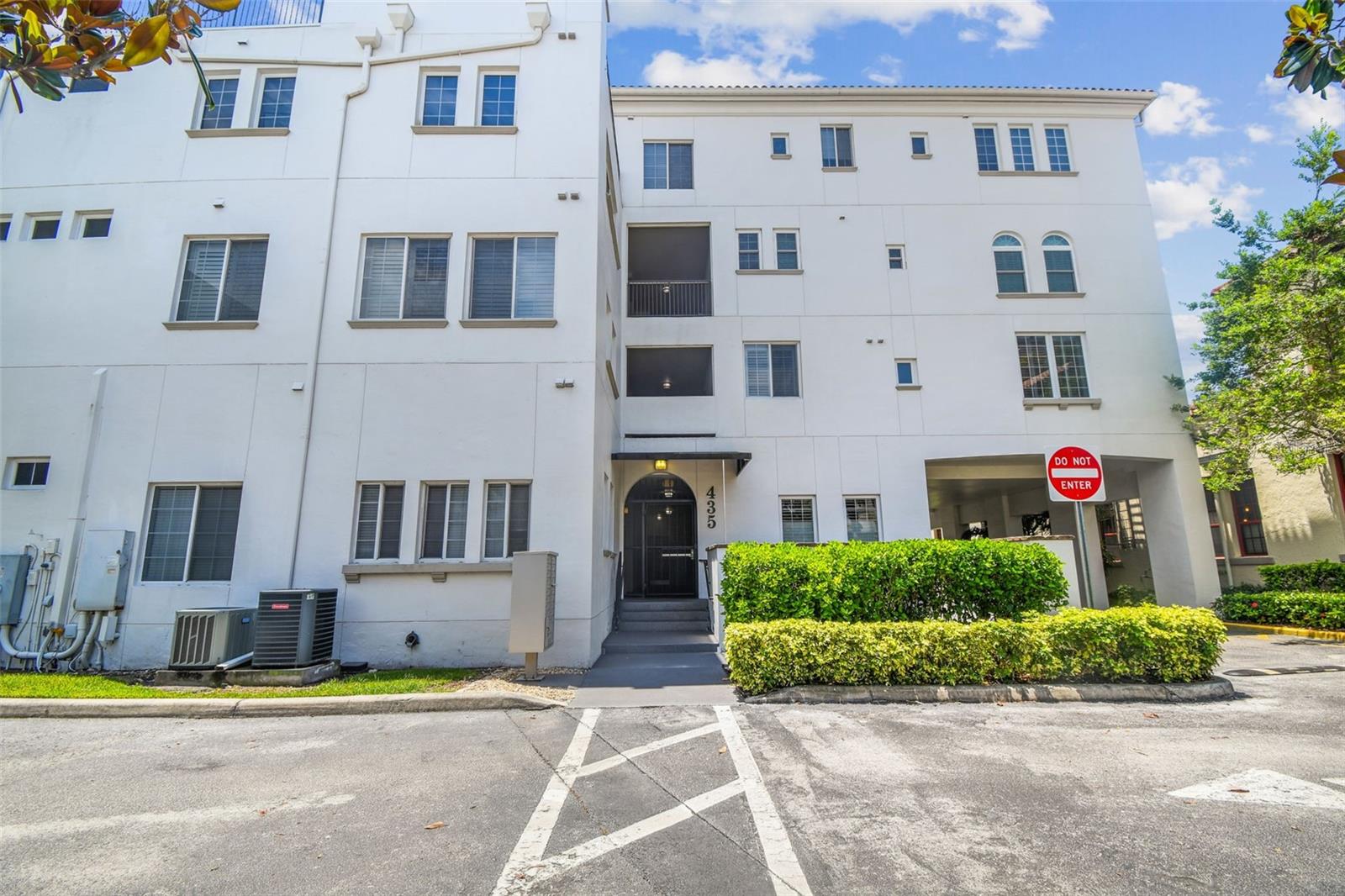 Listing photo id 34 for 435 Oregon Avenue 304
